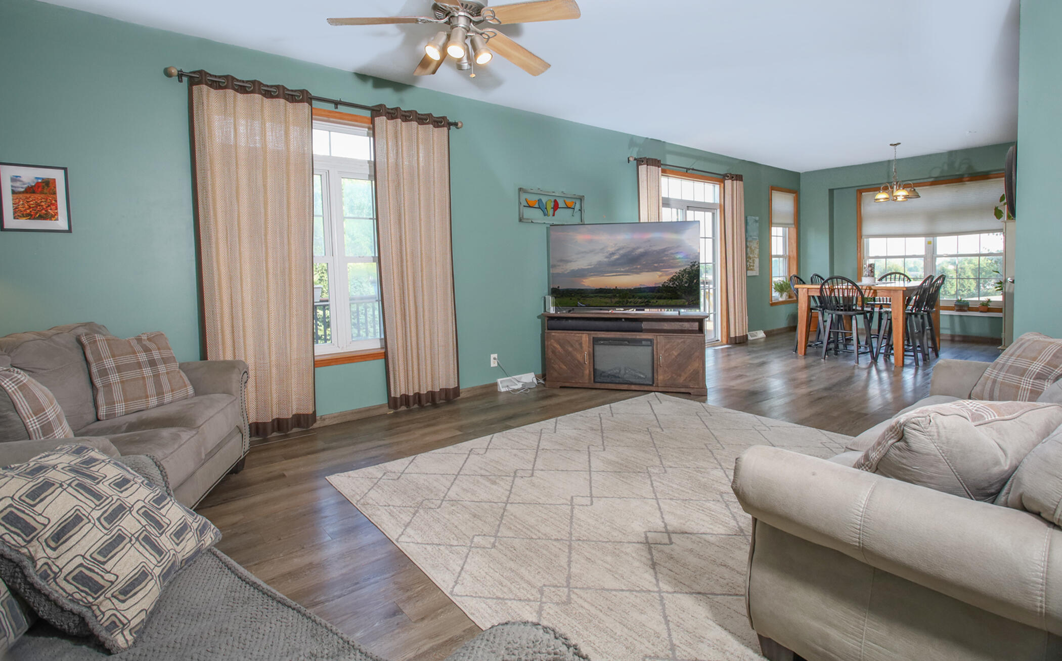 18606 Sunrise Lane