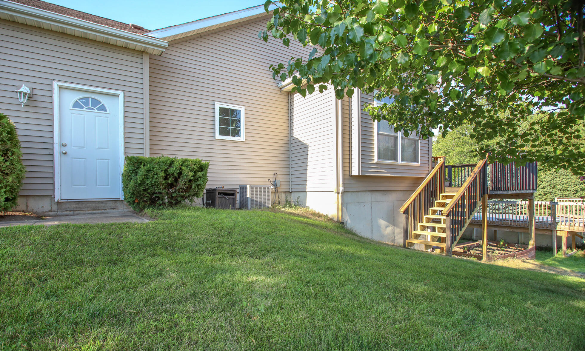 18606 Sunrise Lane