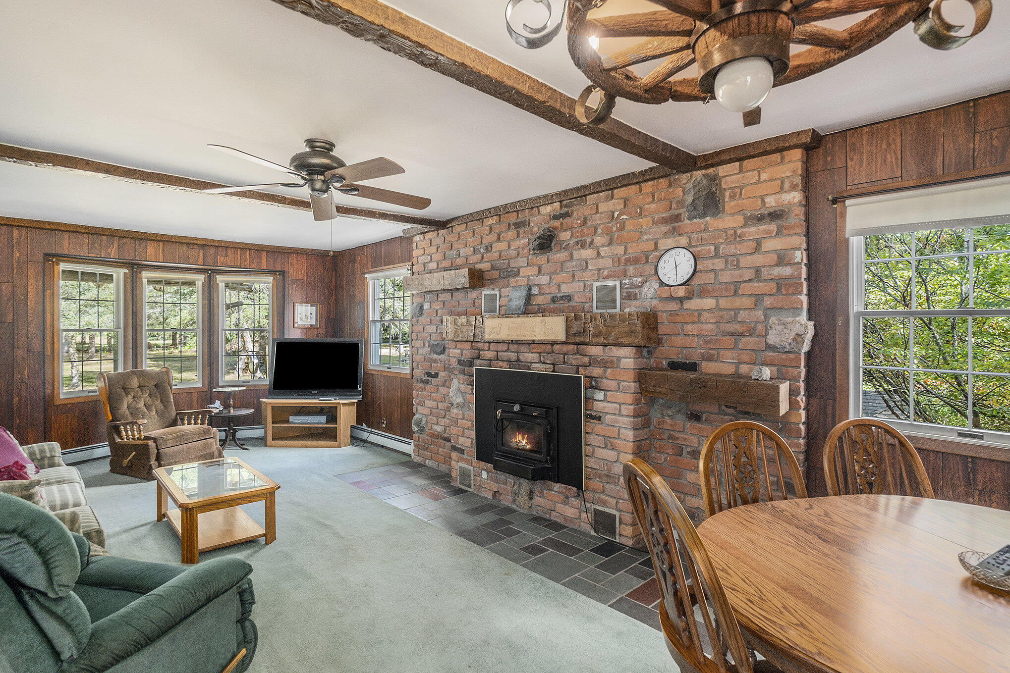3085 Oak Road