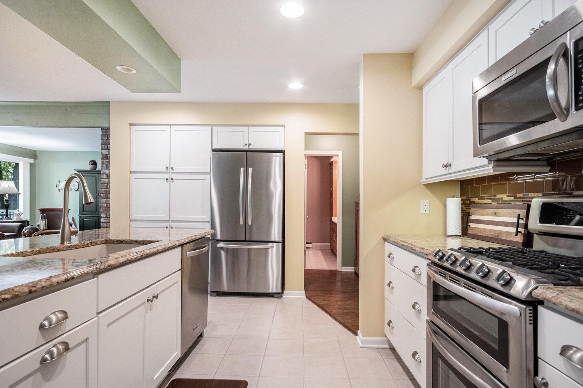 8463 Highland Trail