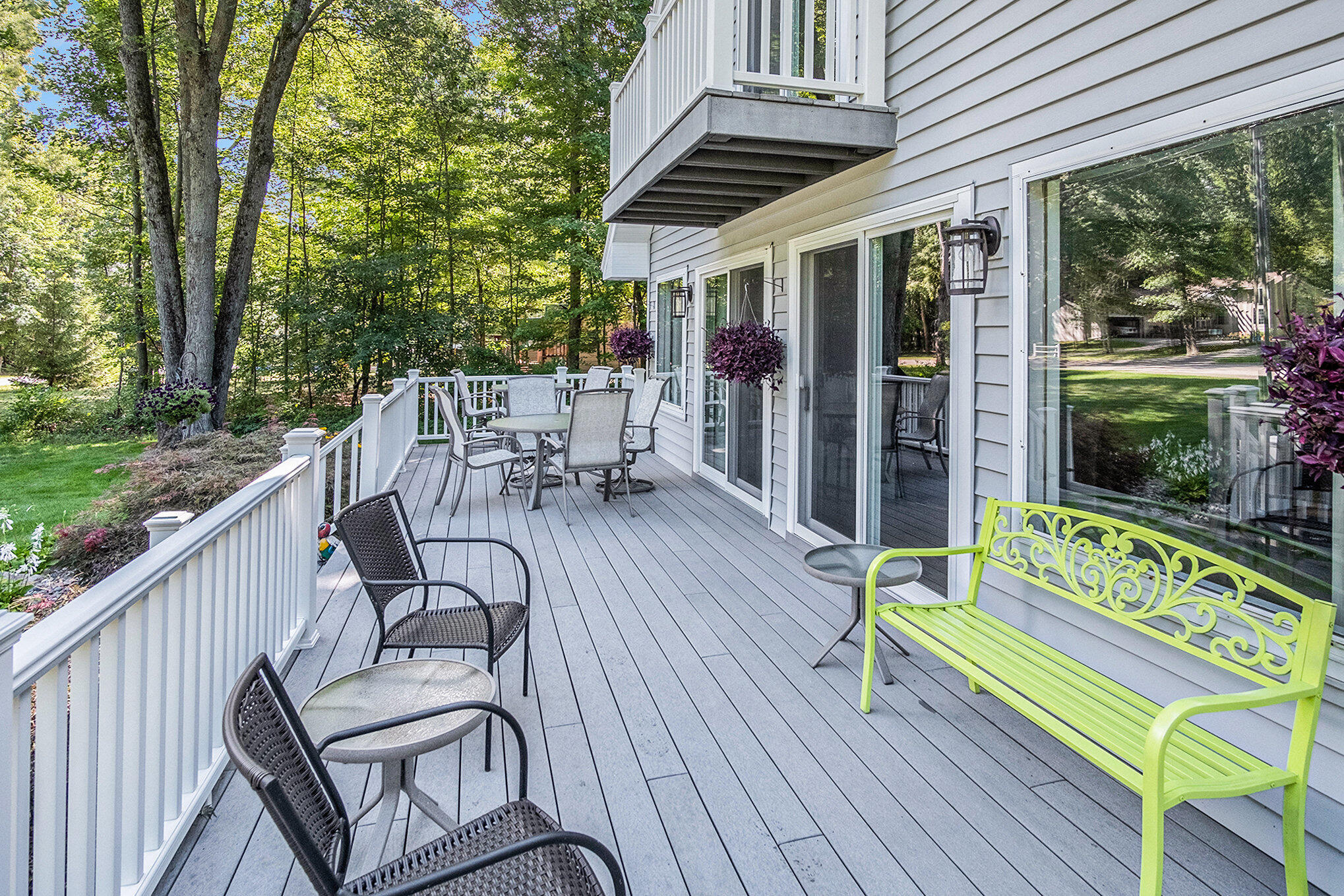 8463 Highland Trail