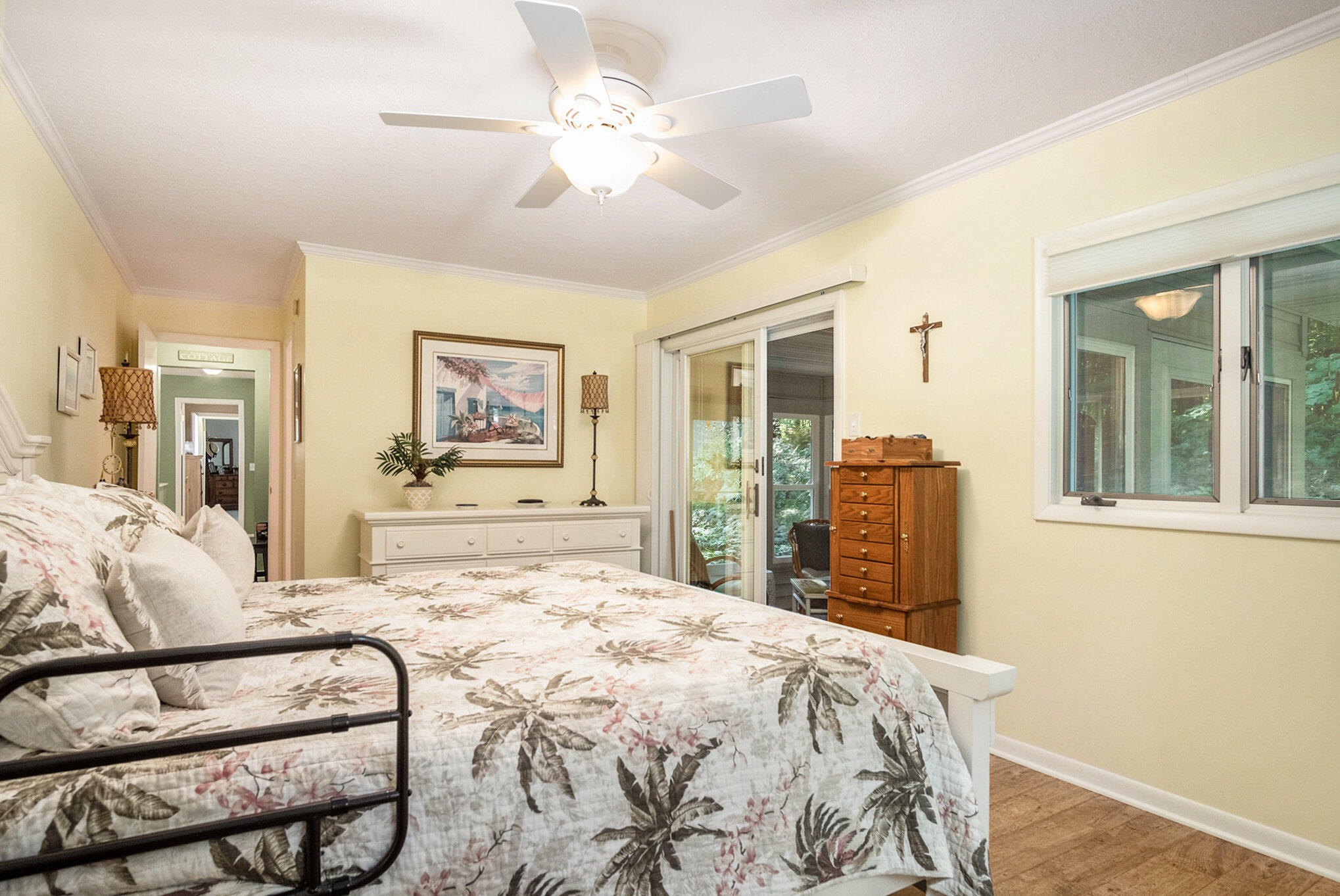 8463 Highland Trail