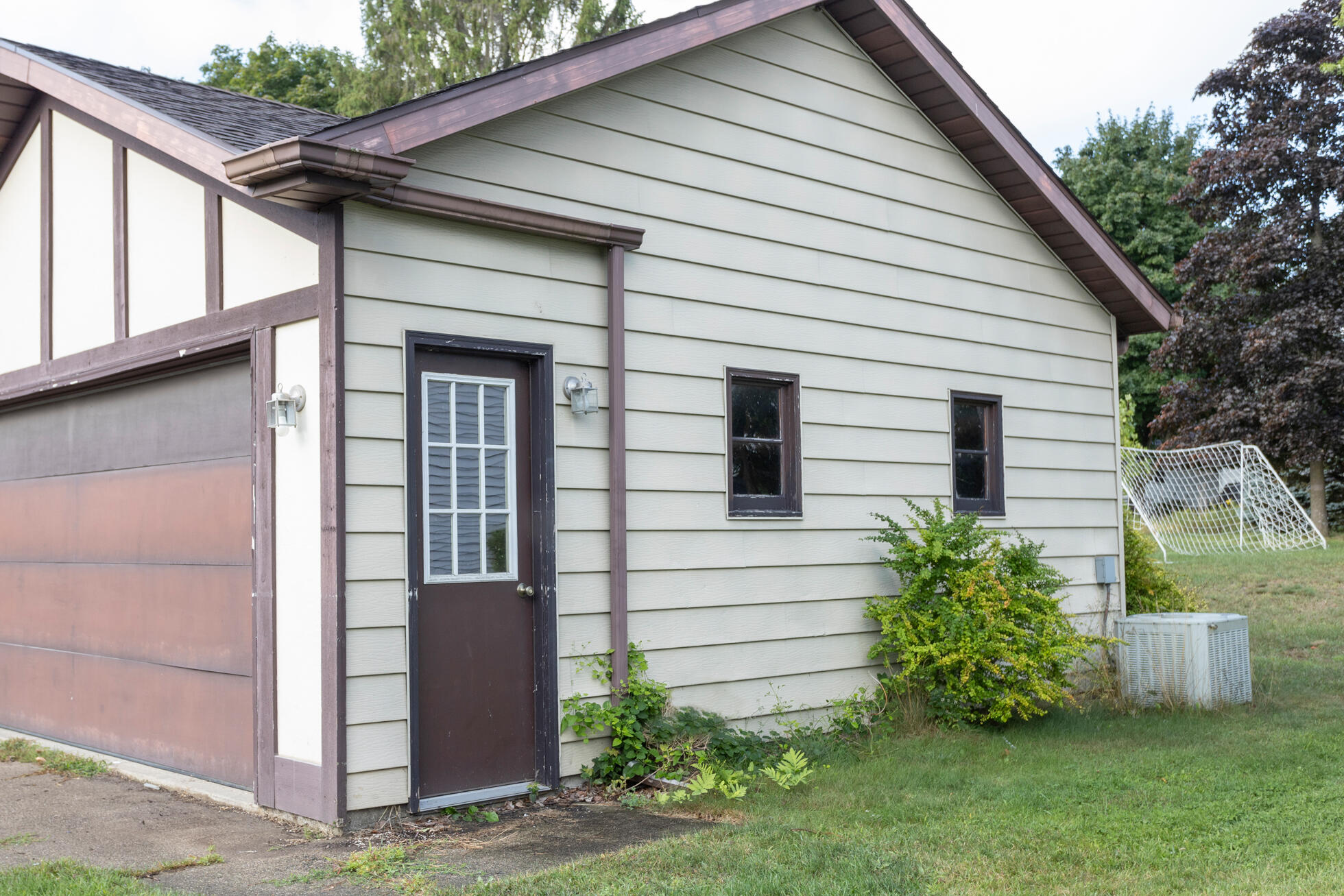 708 Novak Lane