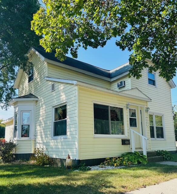 253 W Stimson Avenue