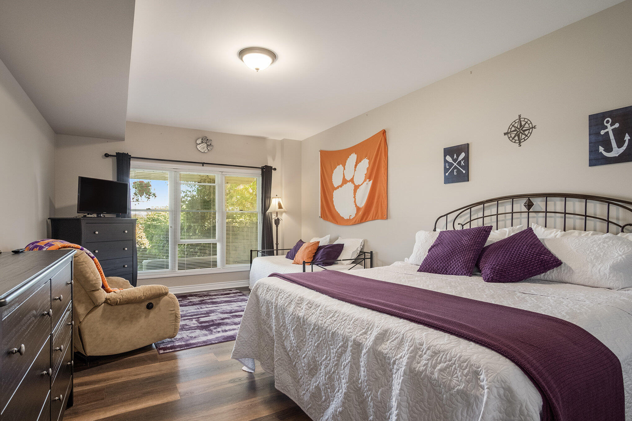 7988 Island Court