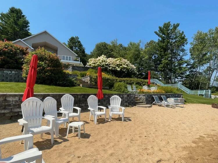 7988 Island Court