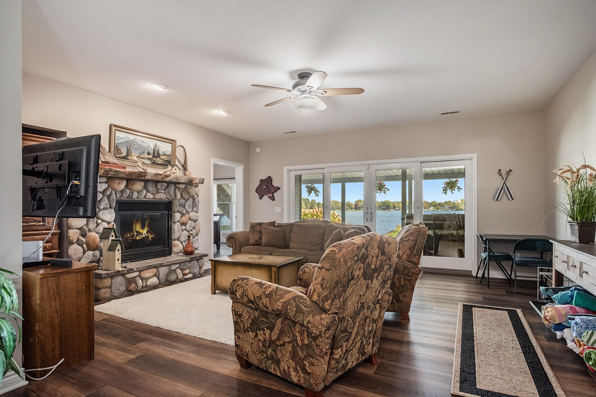 7988 Island Court