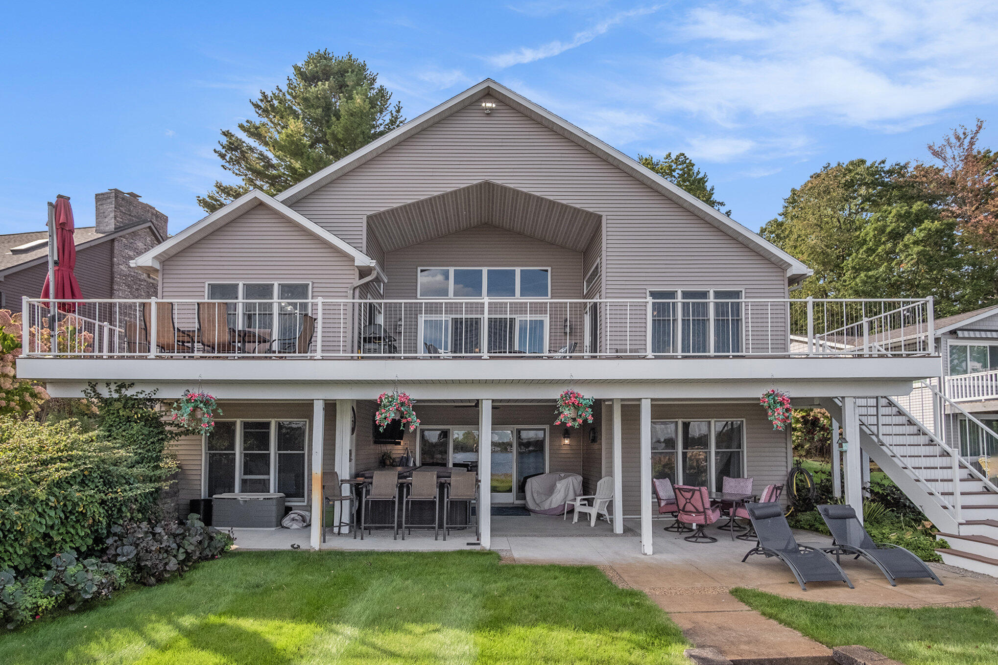 7988 Island Court
