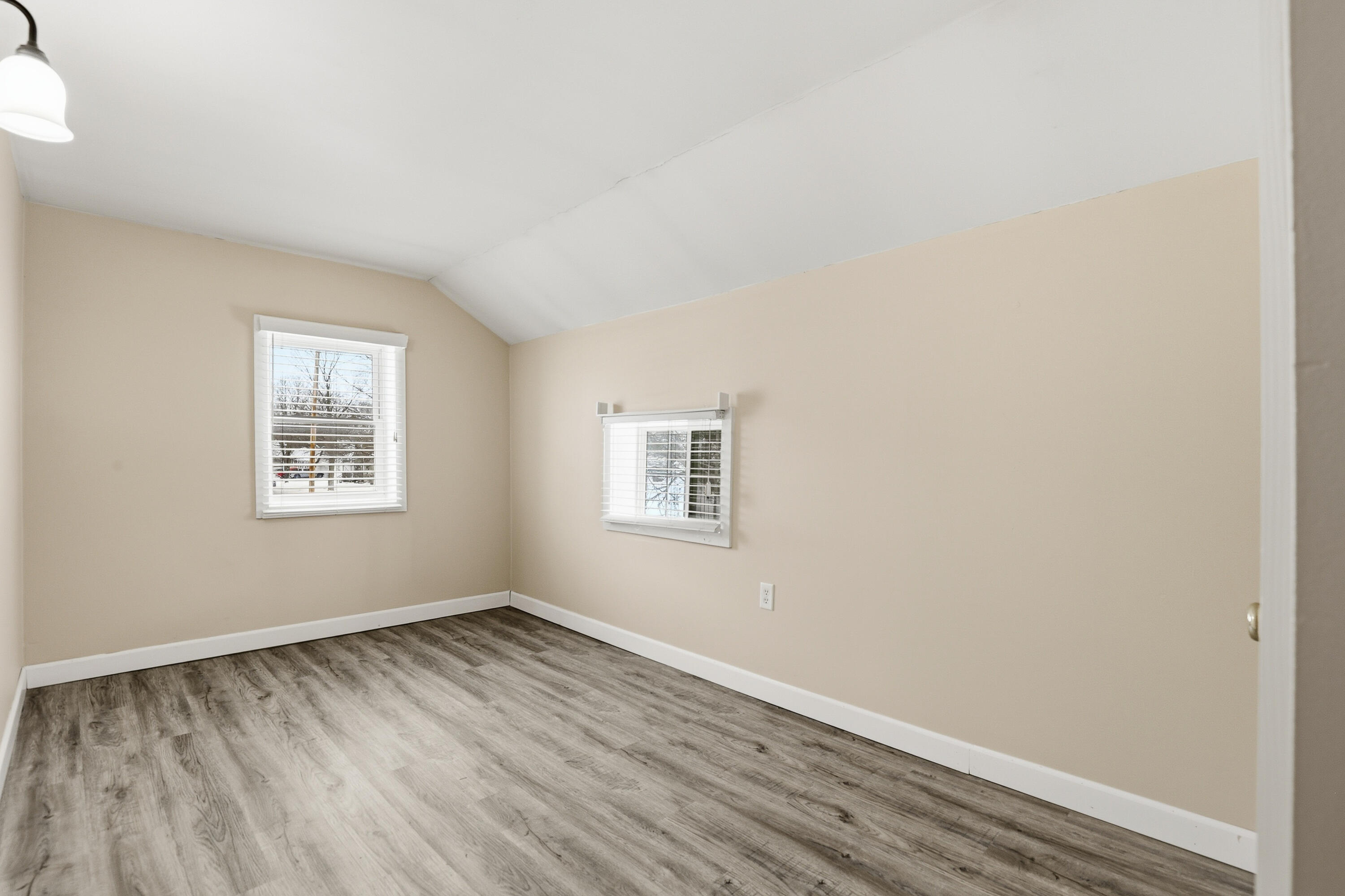 117 N 3rd Avenue