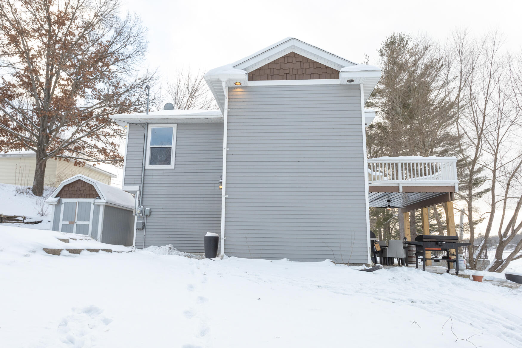11505 Riverside Drive