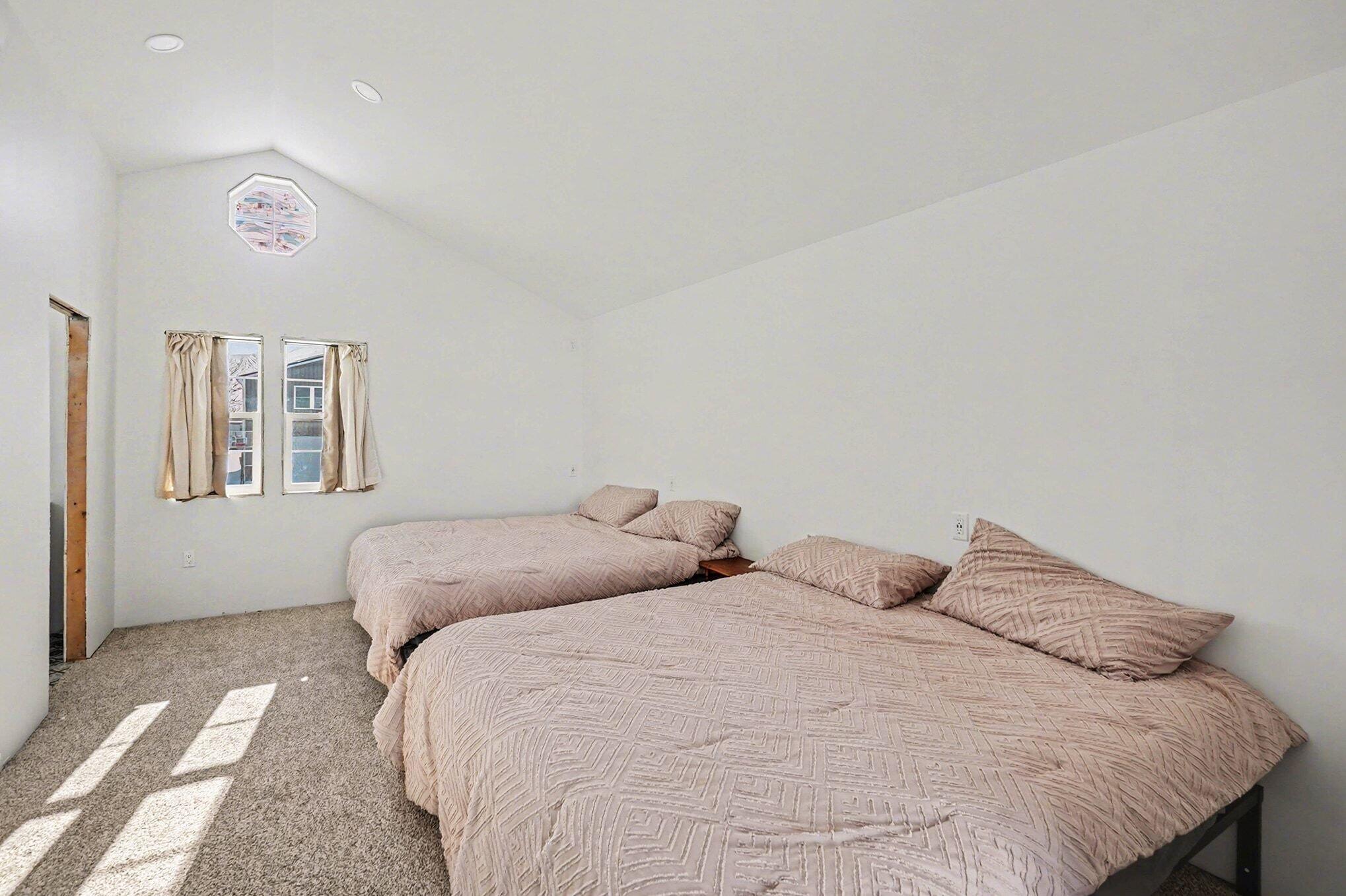 10606 Lake Street
