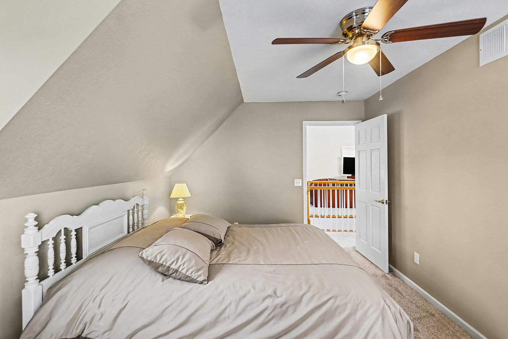 7663 Bay Meadow