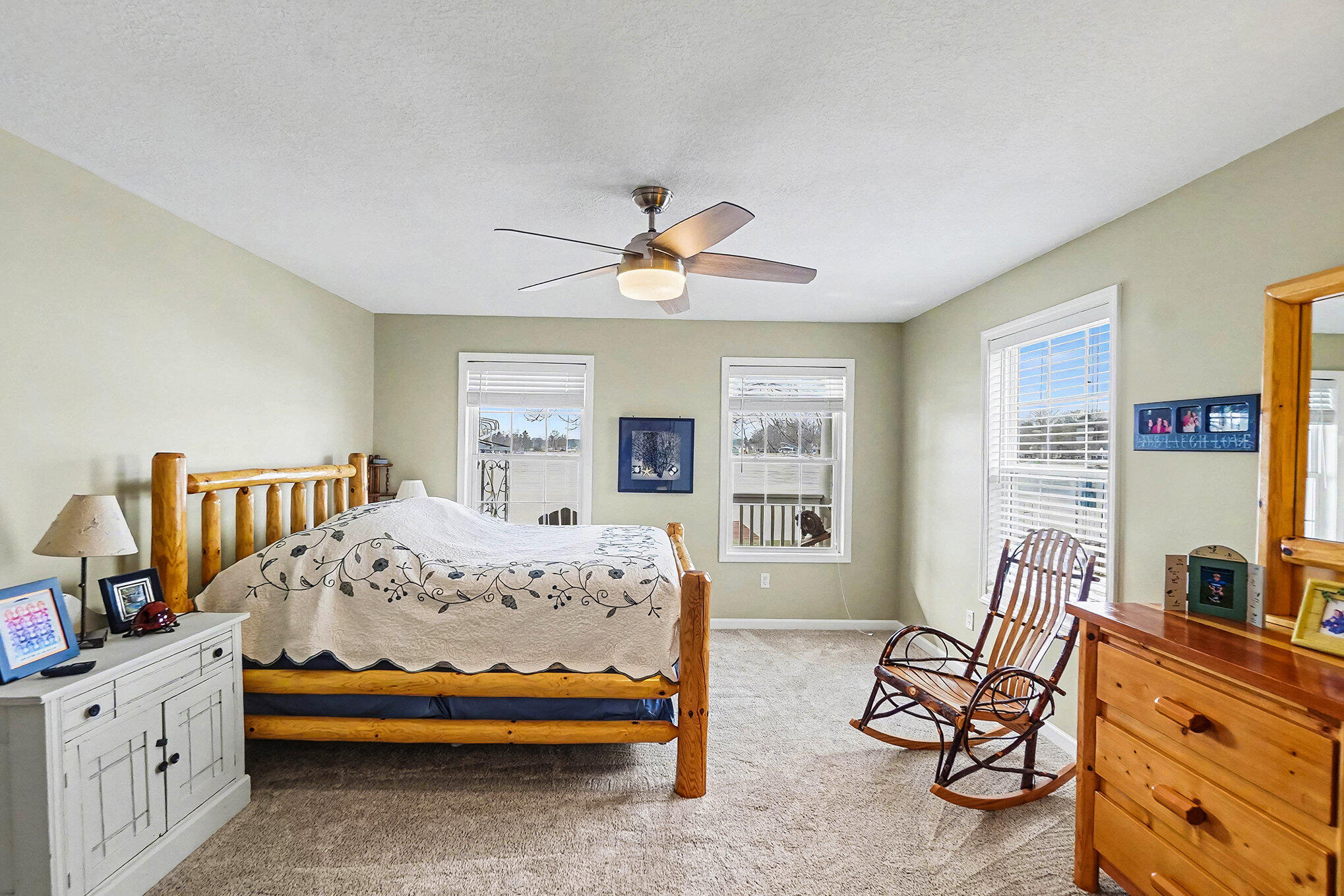 7663 Bay Meadow