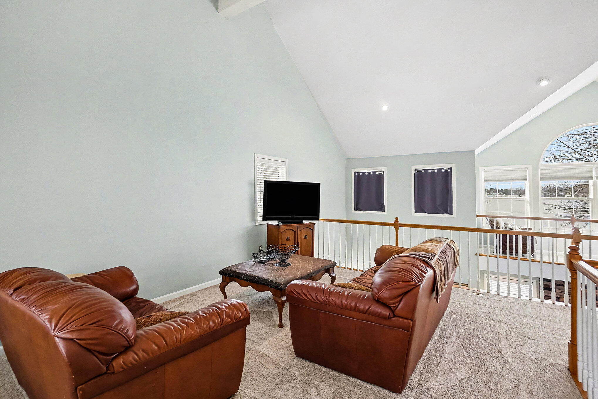7663 Bay Meadow