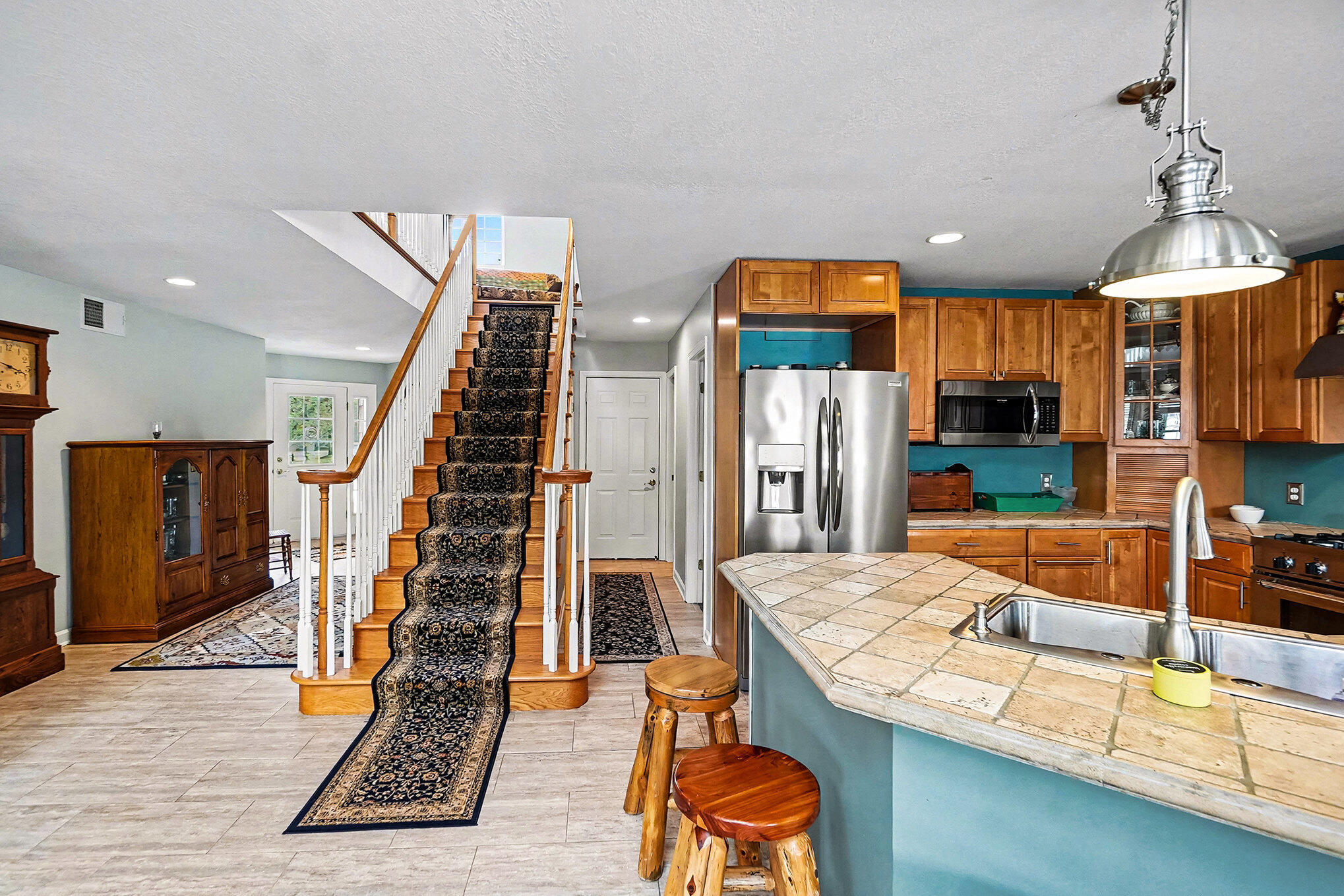 7663 Bay Meadow