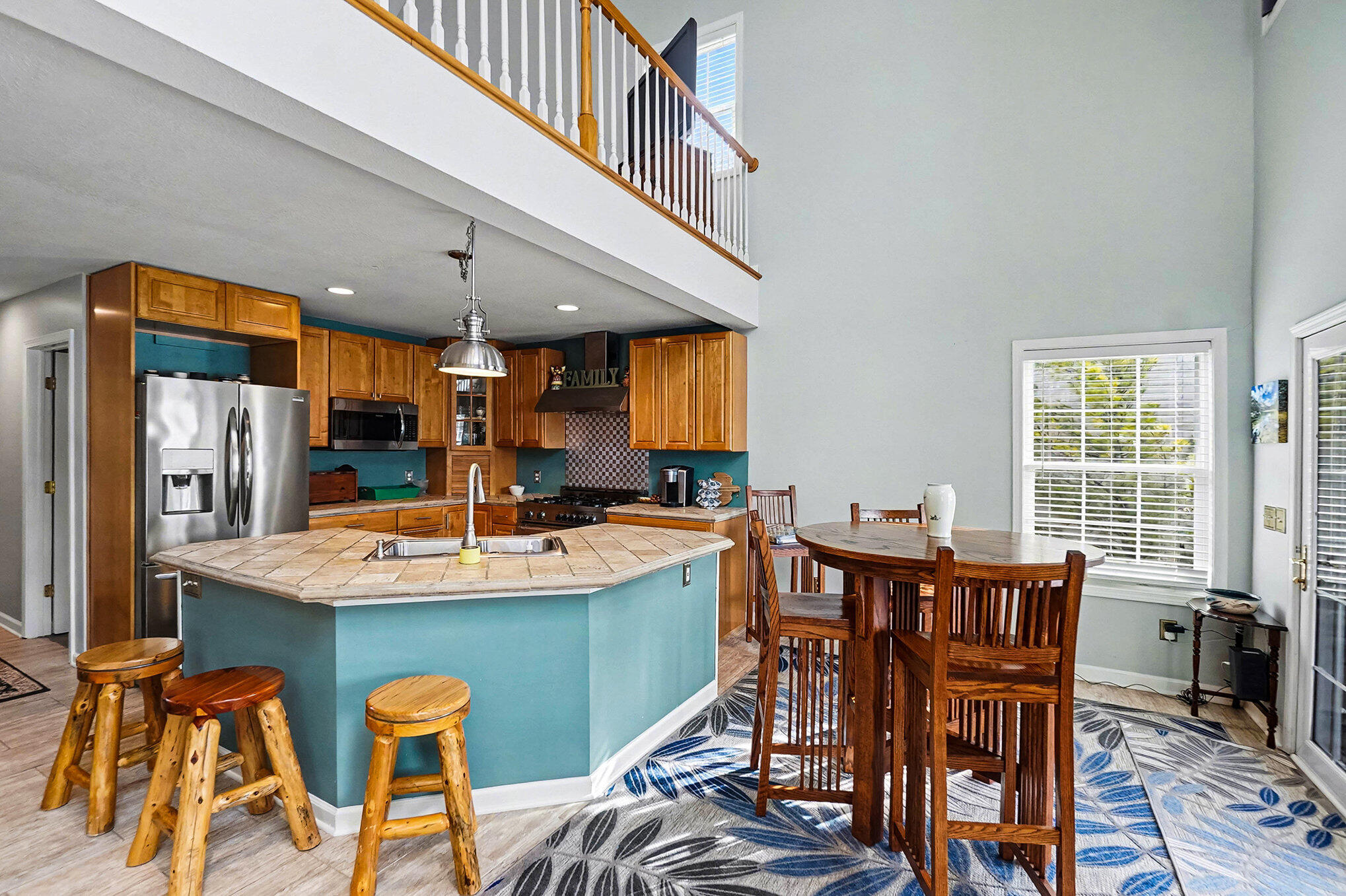 7663 Bay Meadow