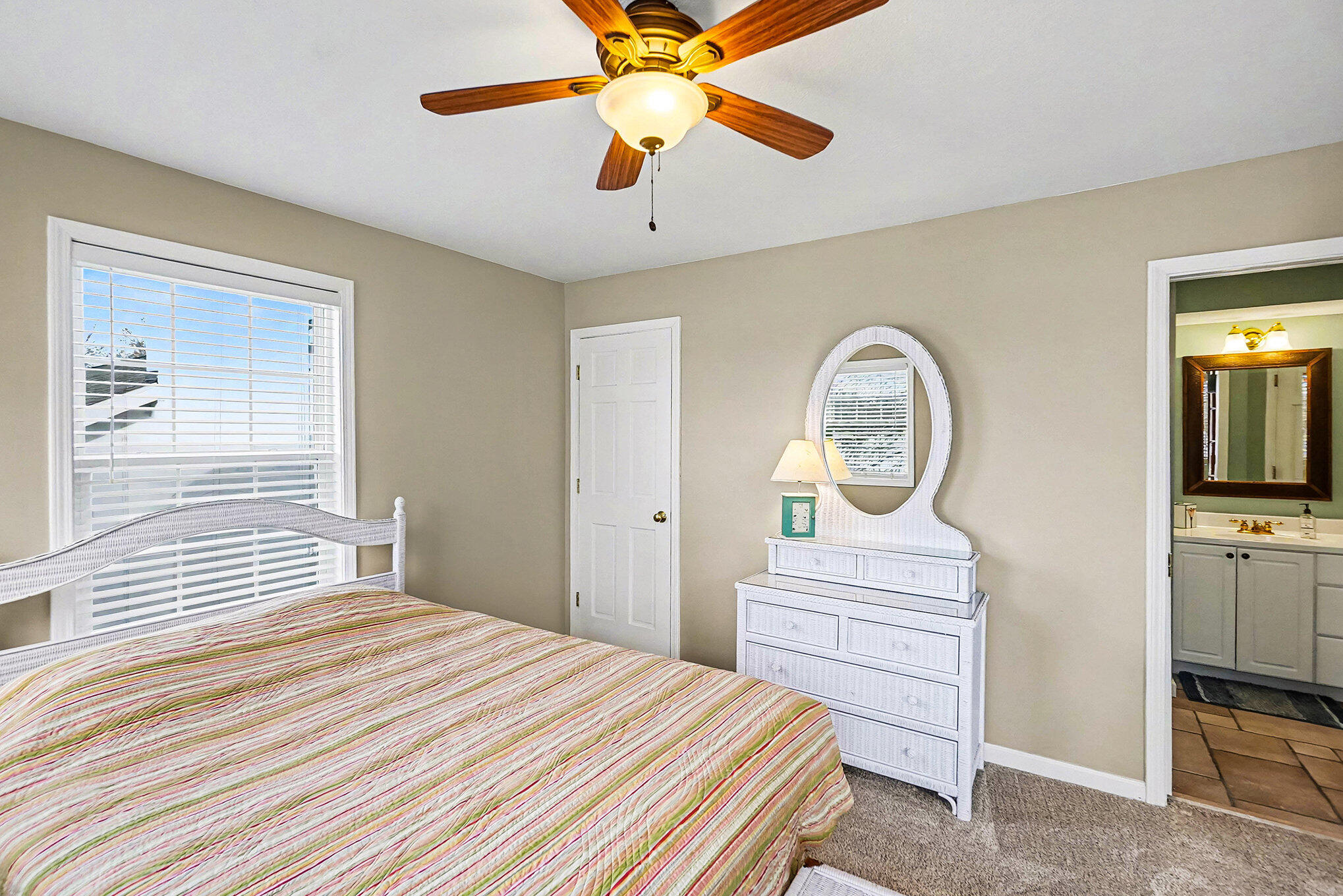 7663 Bay Meadow
