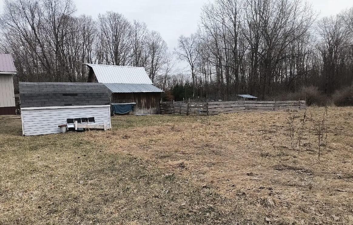 9433 8 Mile Road
