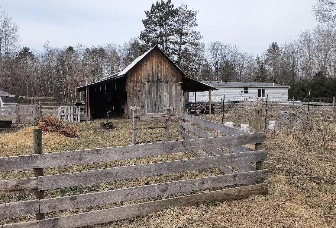 9433 8 Mile Road