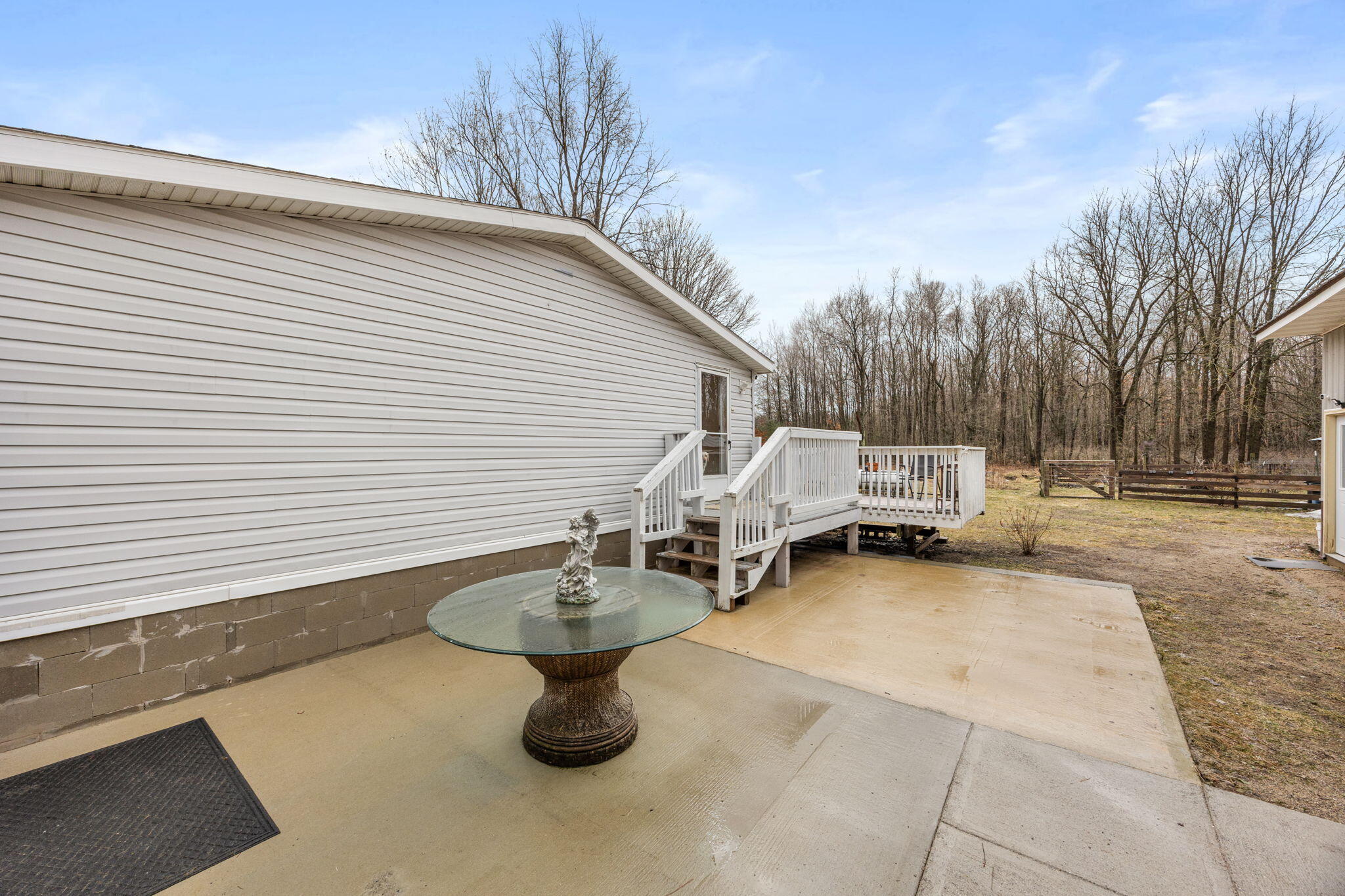 9433 8 Mile Road