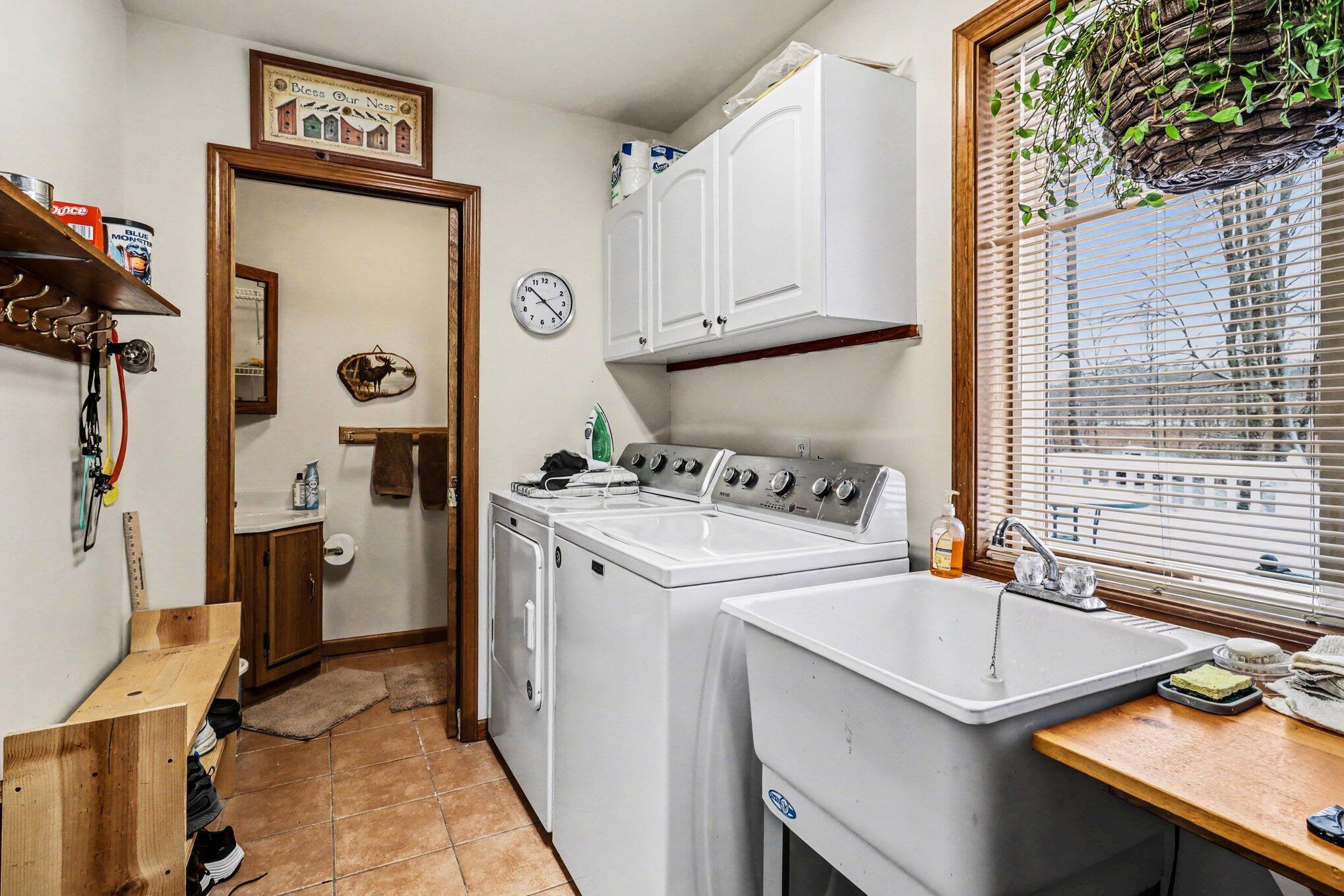 6175 Fox Run Circle