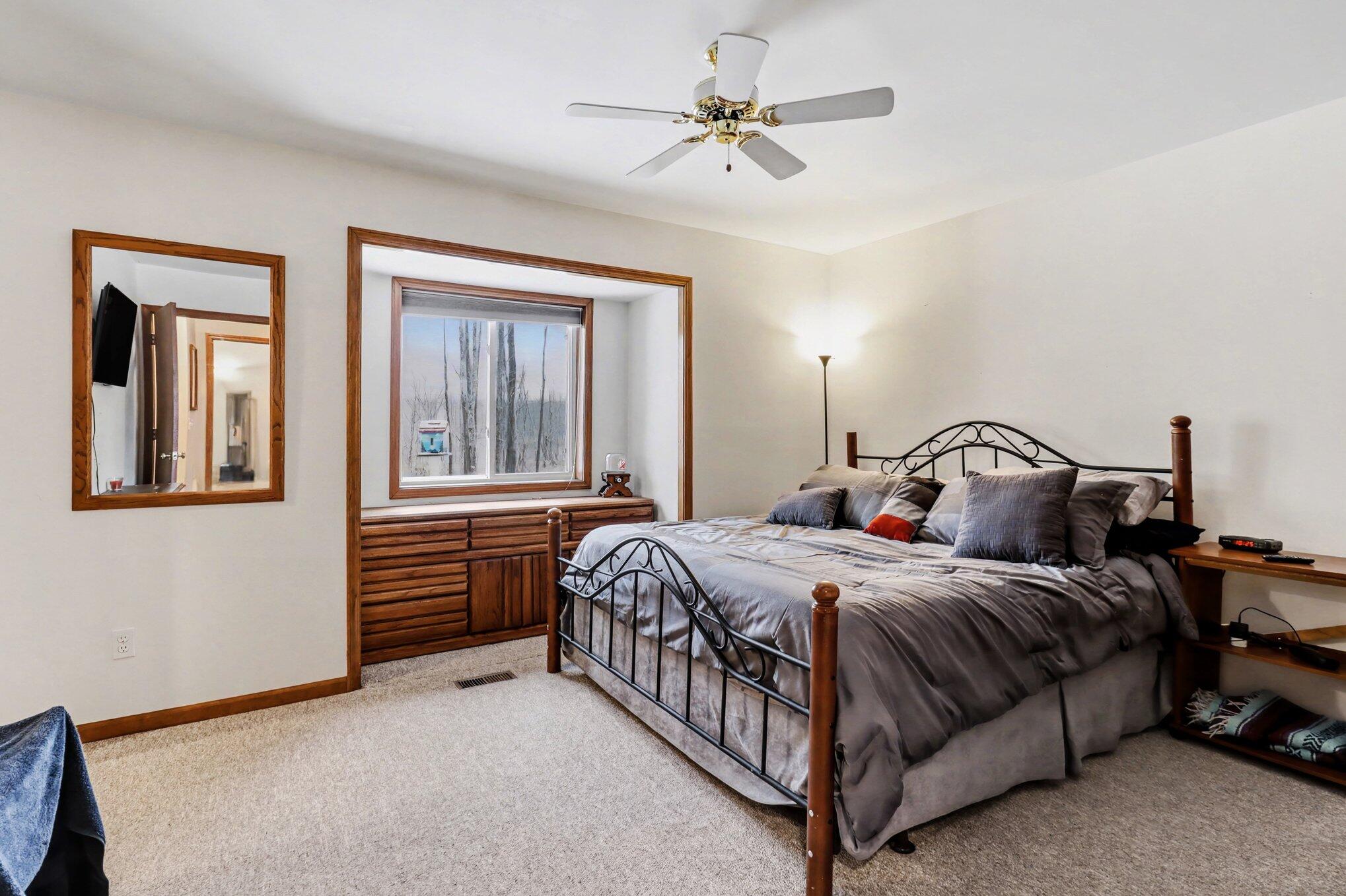 6175 Fox Run Circle