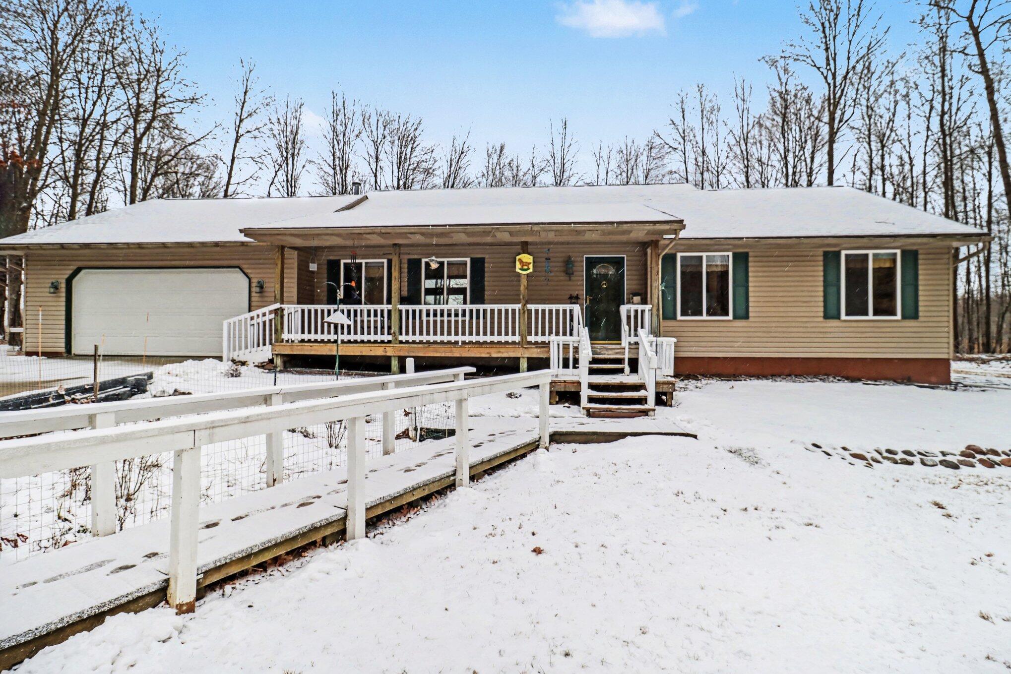 6175 Fox Run Circle