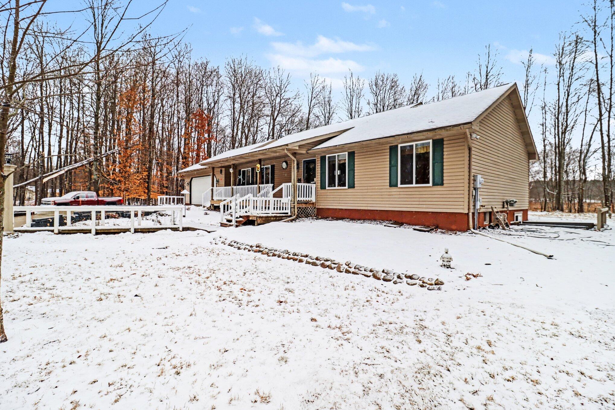 6175 Fox Run Circle