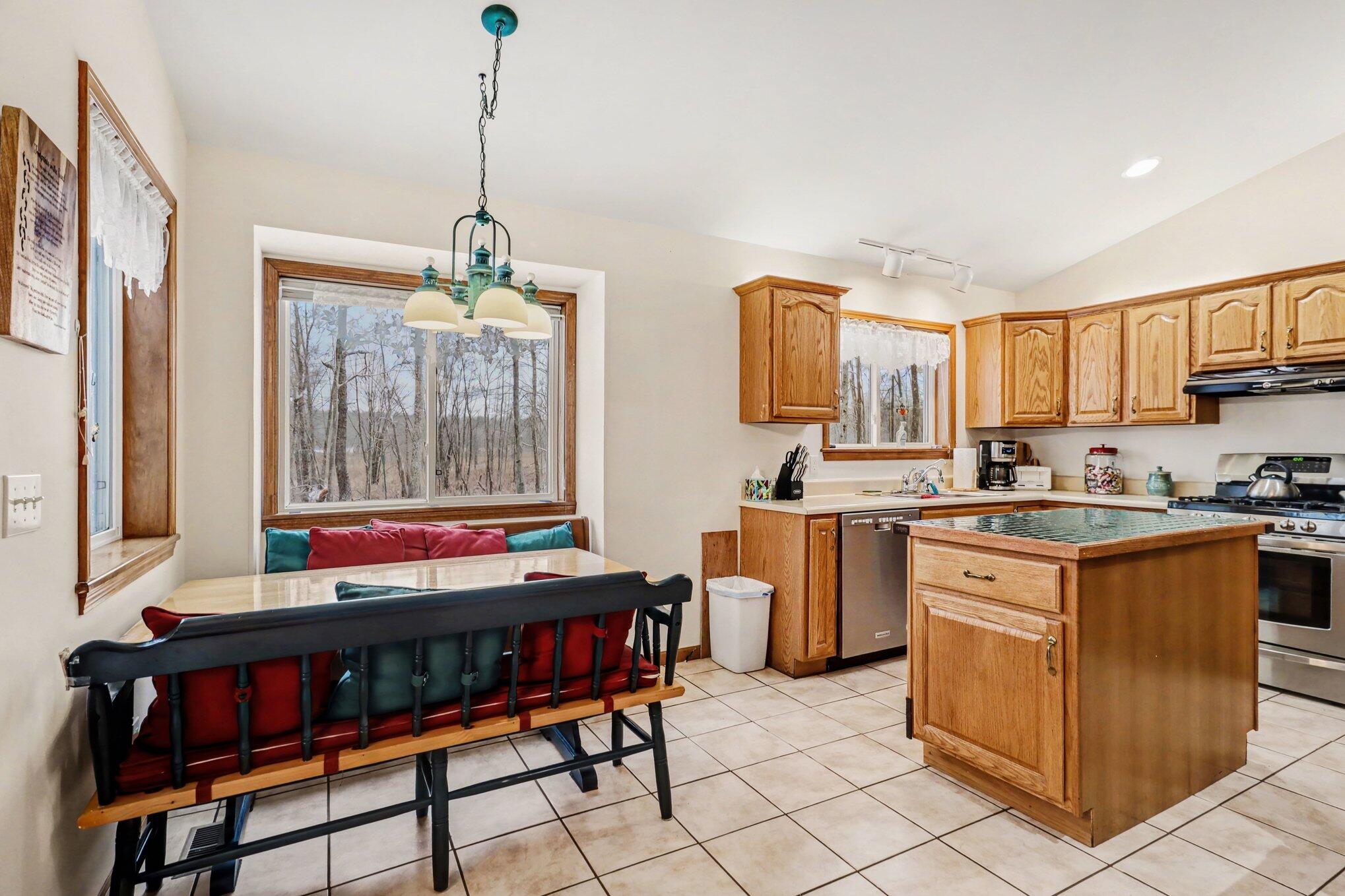 6175 Fox Run Circle