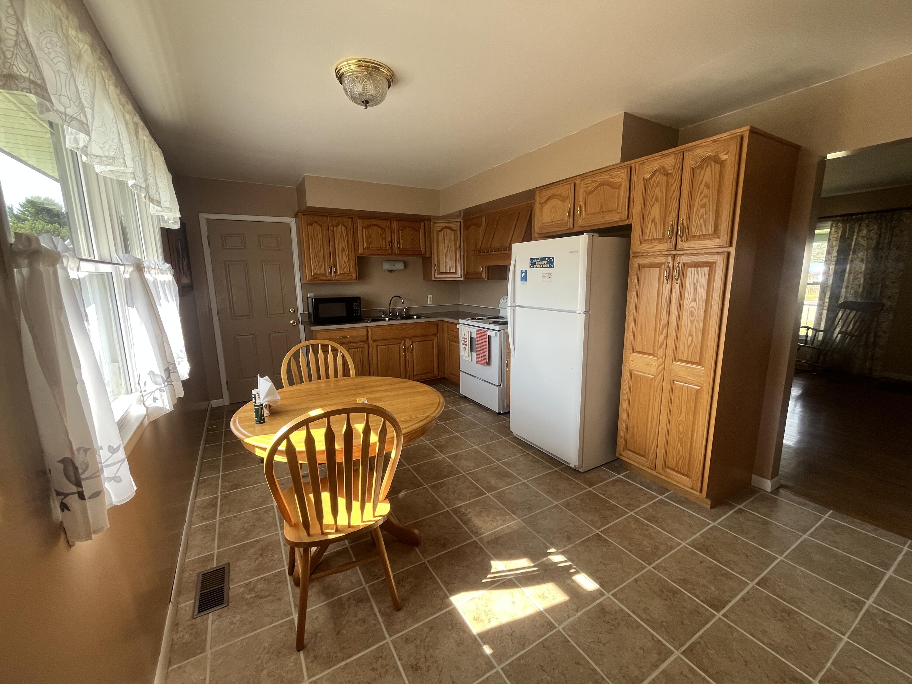 18188 Meadow Lane