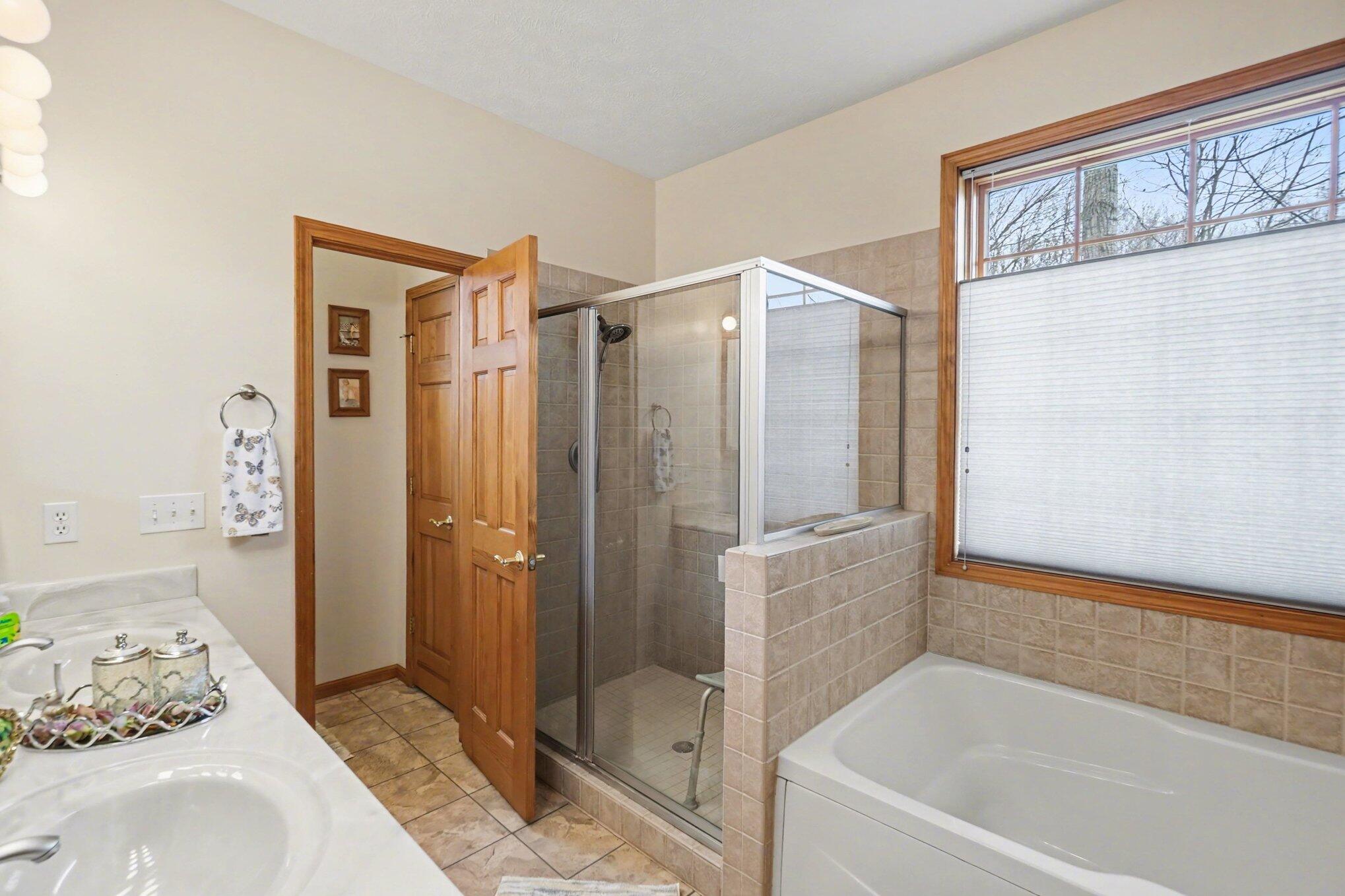 7604 Regency Lane