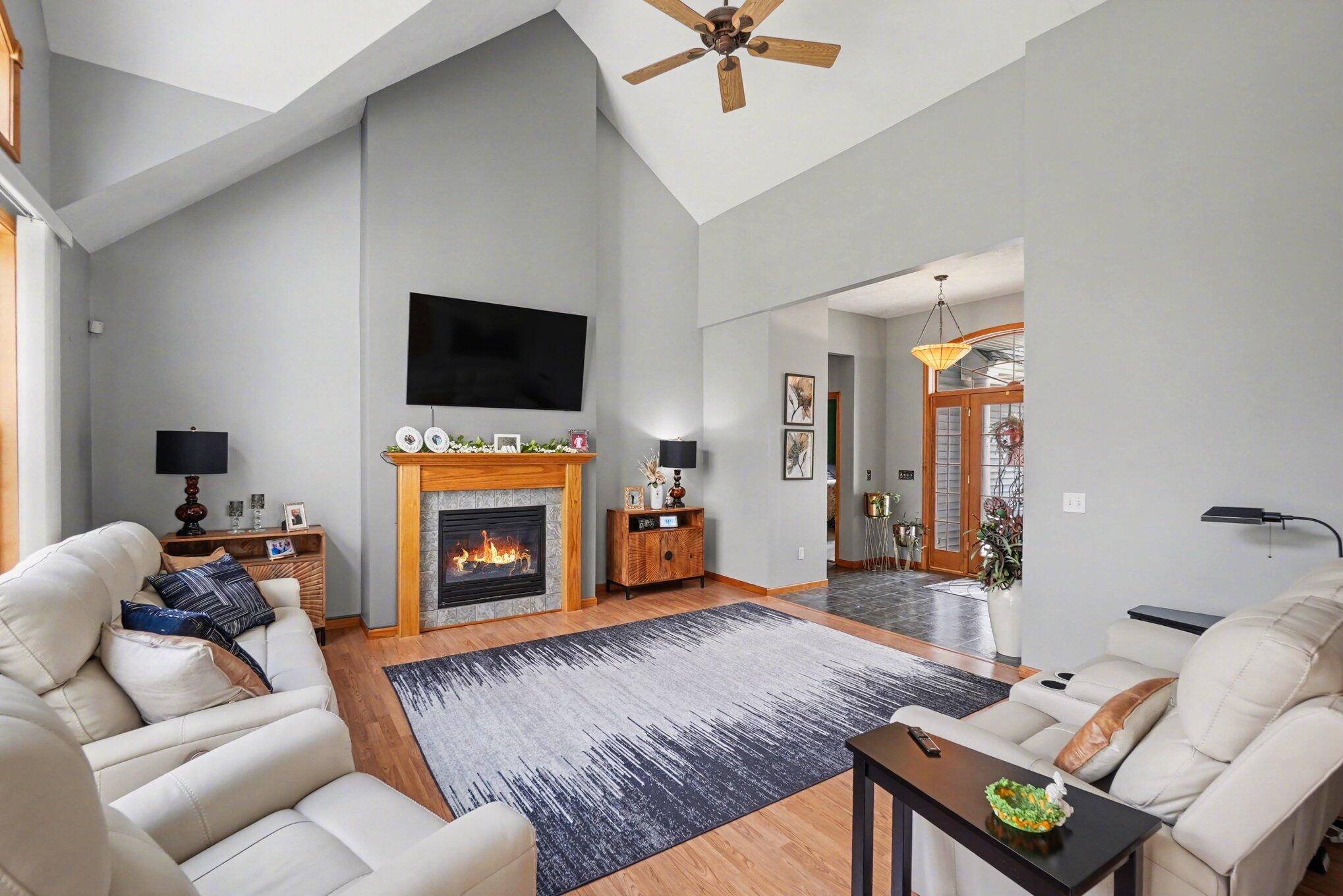 7604 Regency Lane