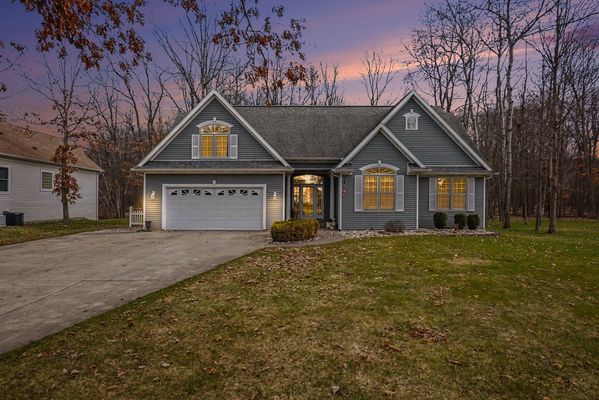 7604 Regency Lane