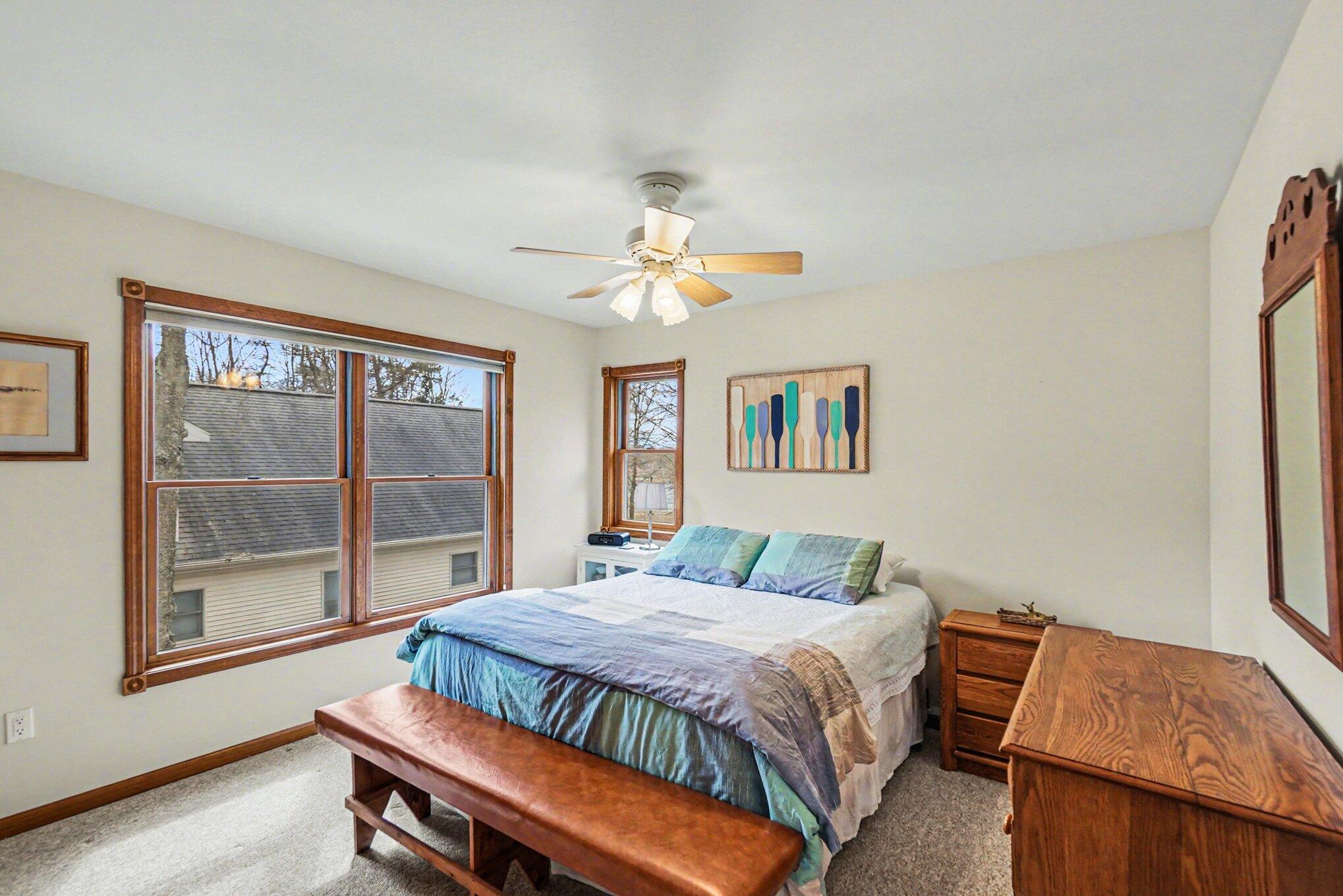 10085 Holly Lane