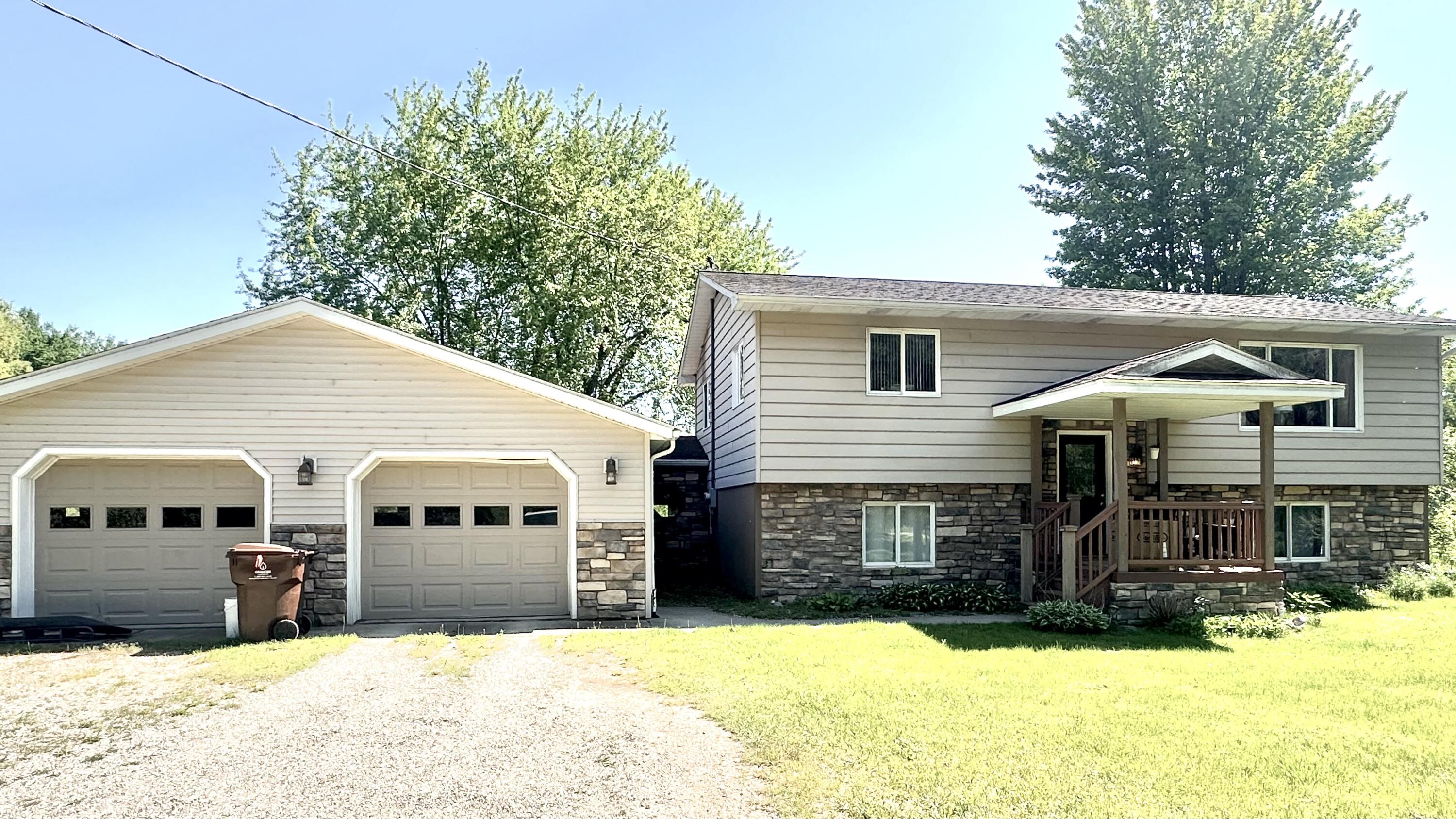 15827 Buchanan Road