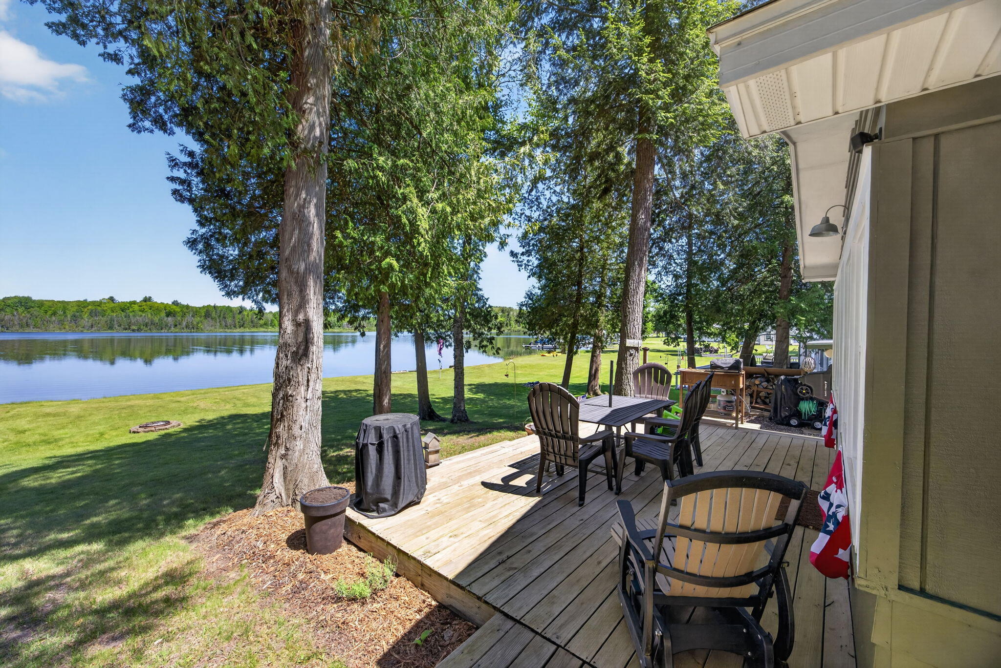 9267 Lake Drive