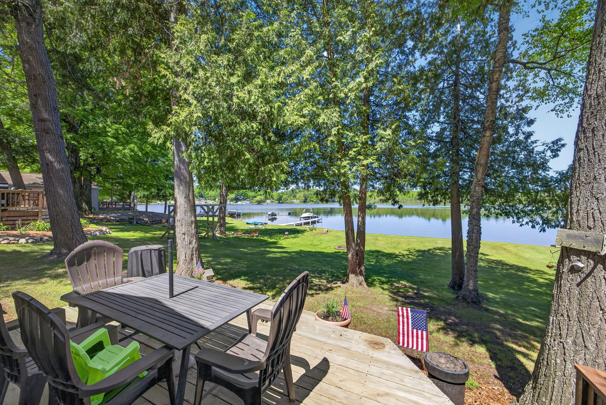 9267 Lake Drive