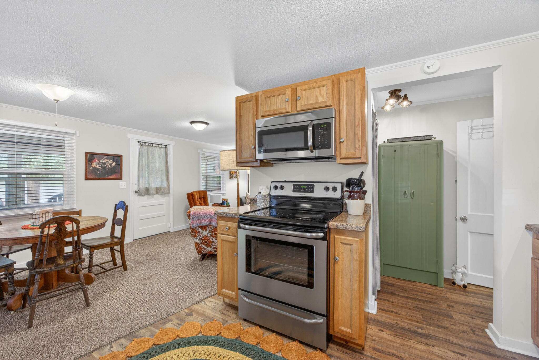 9267 Lake Drive