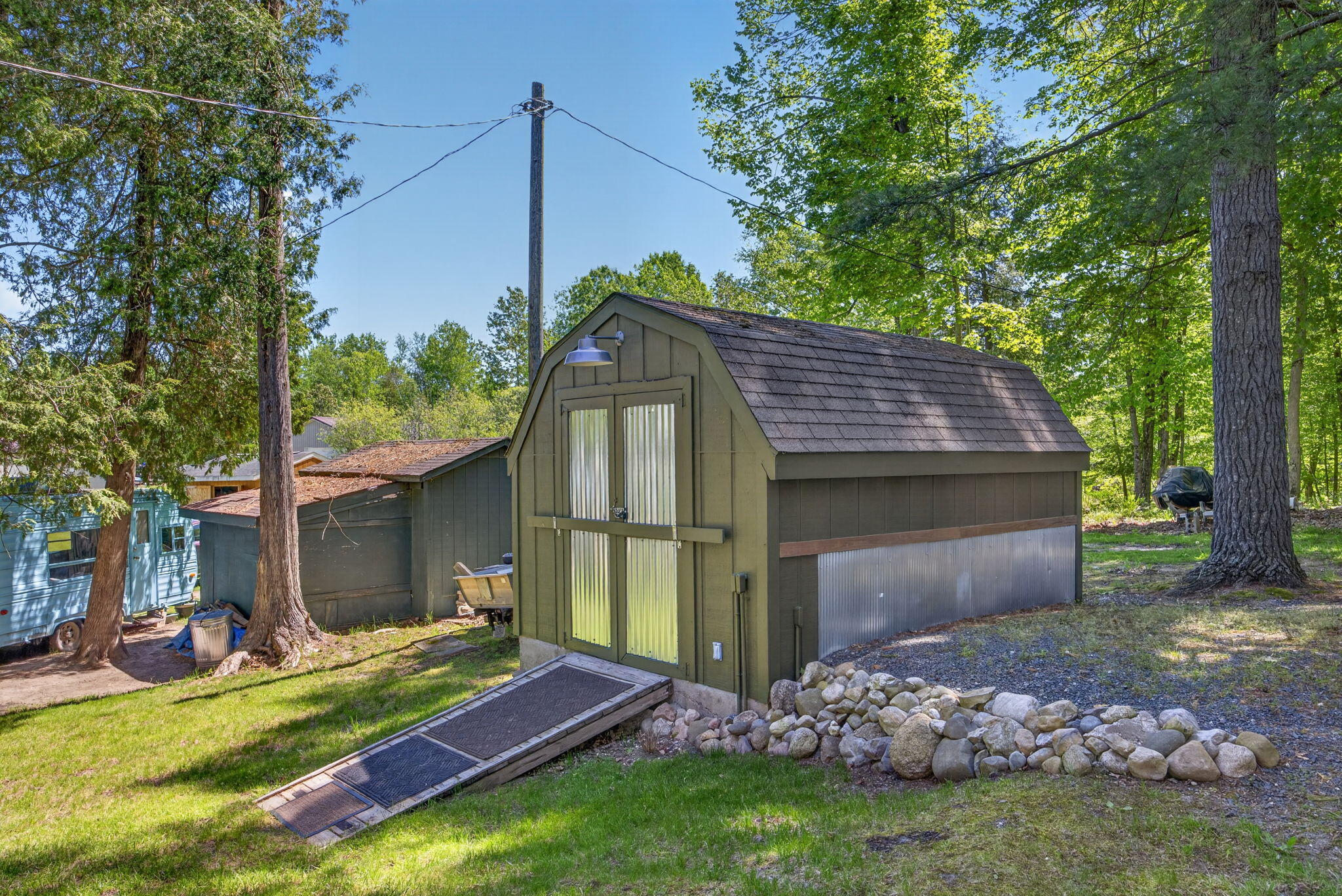9267 Lake Drive