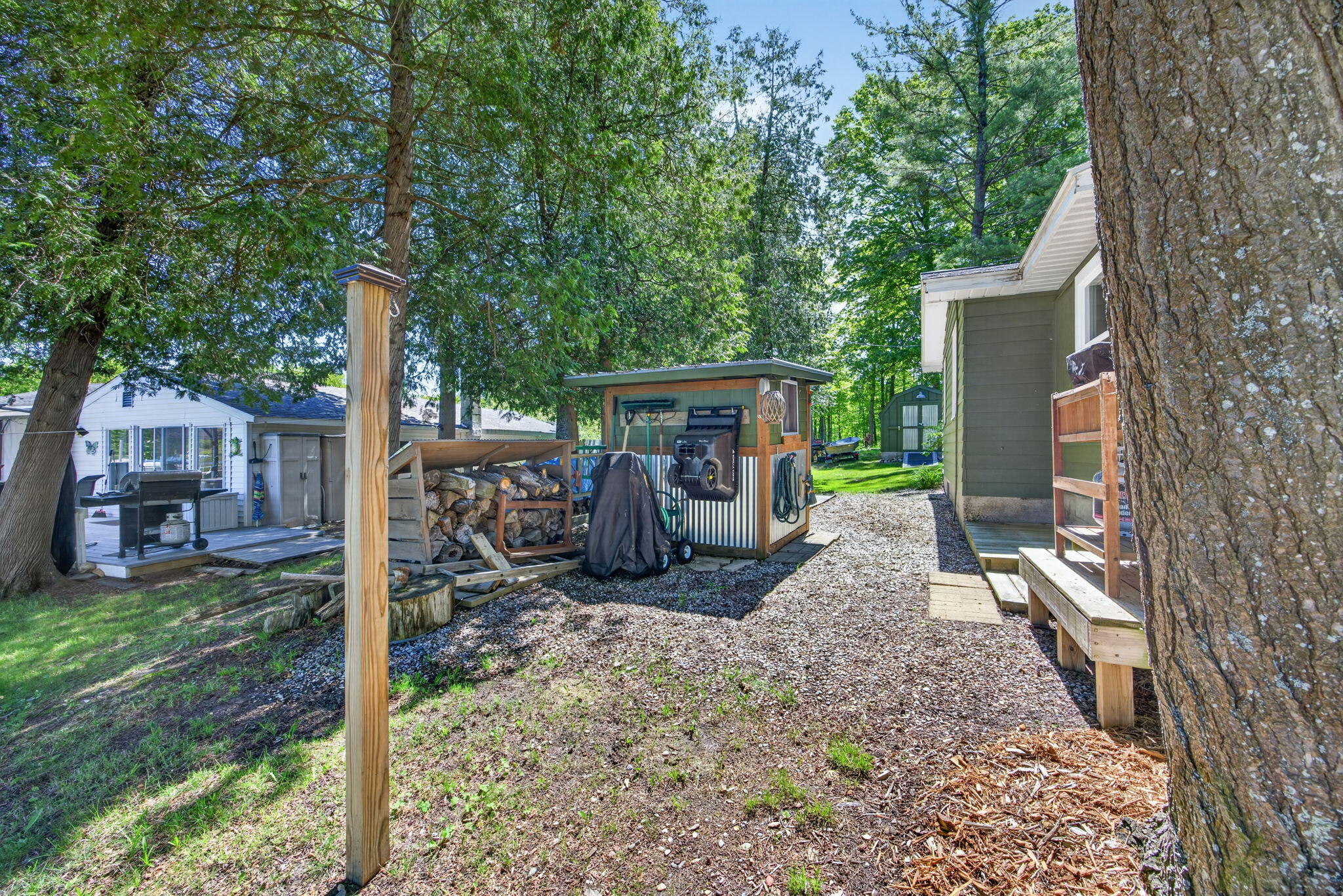 9267 Lake Drive