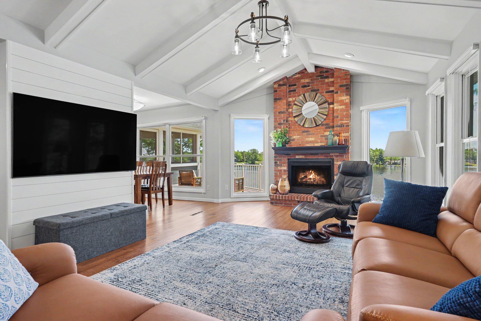 7970 Island Court