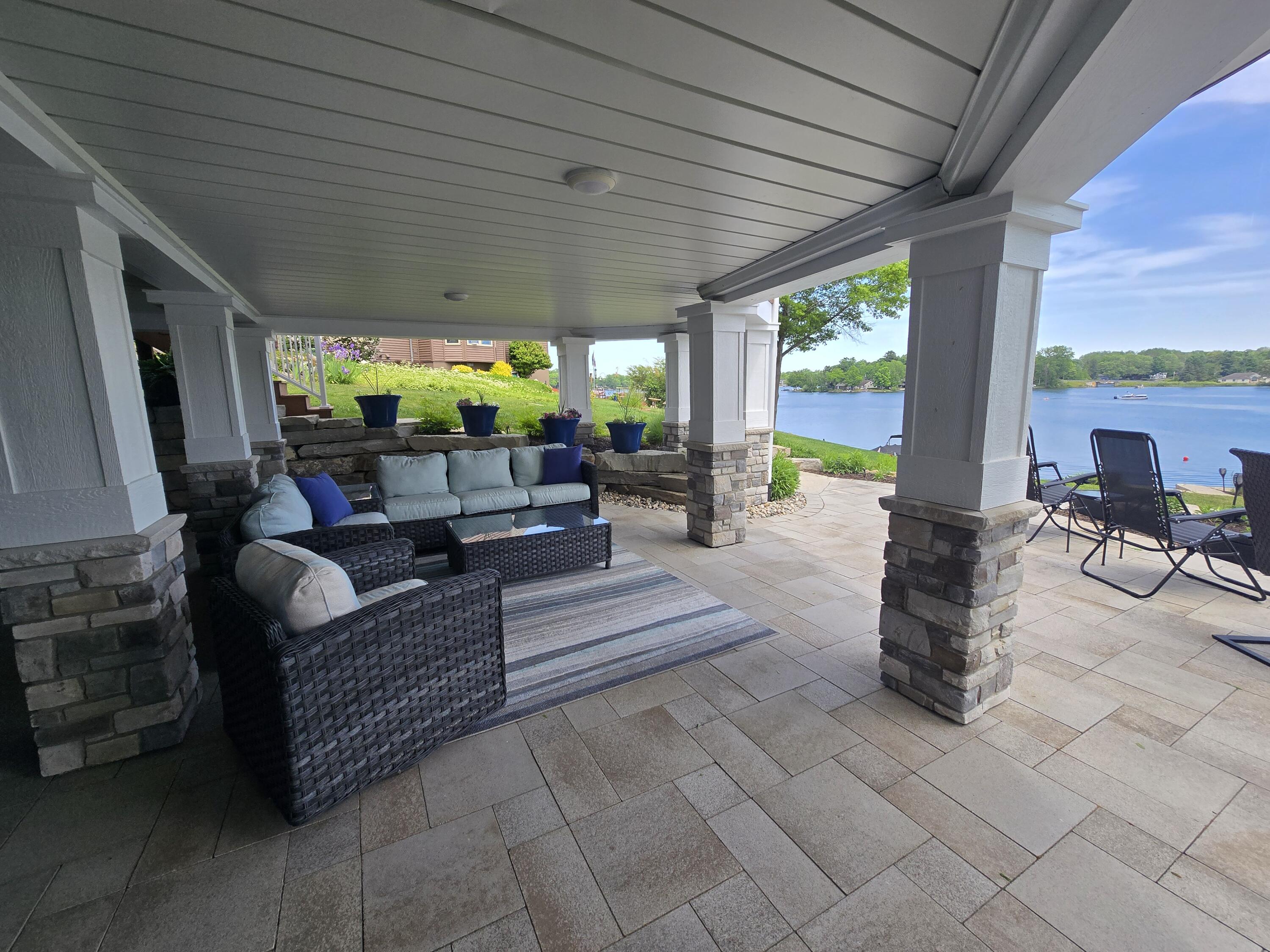 7970 Island Court