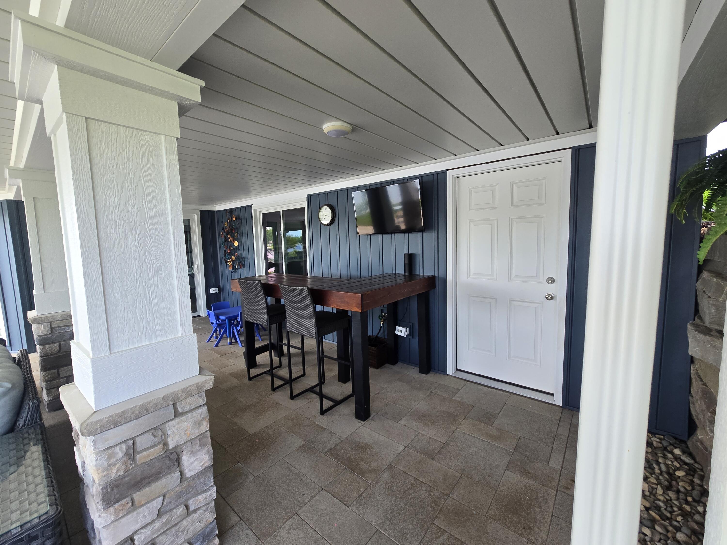 7970 Island Court