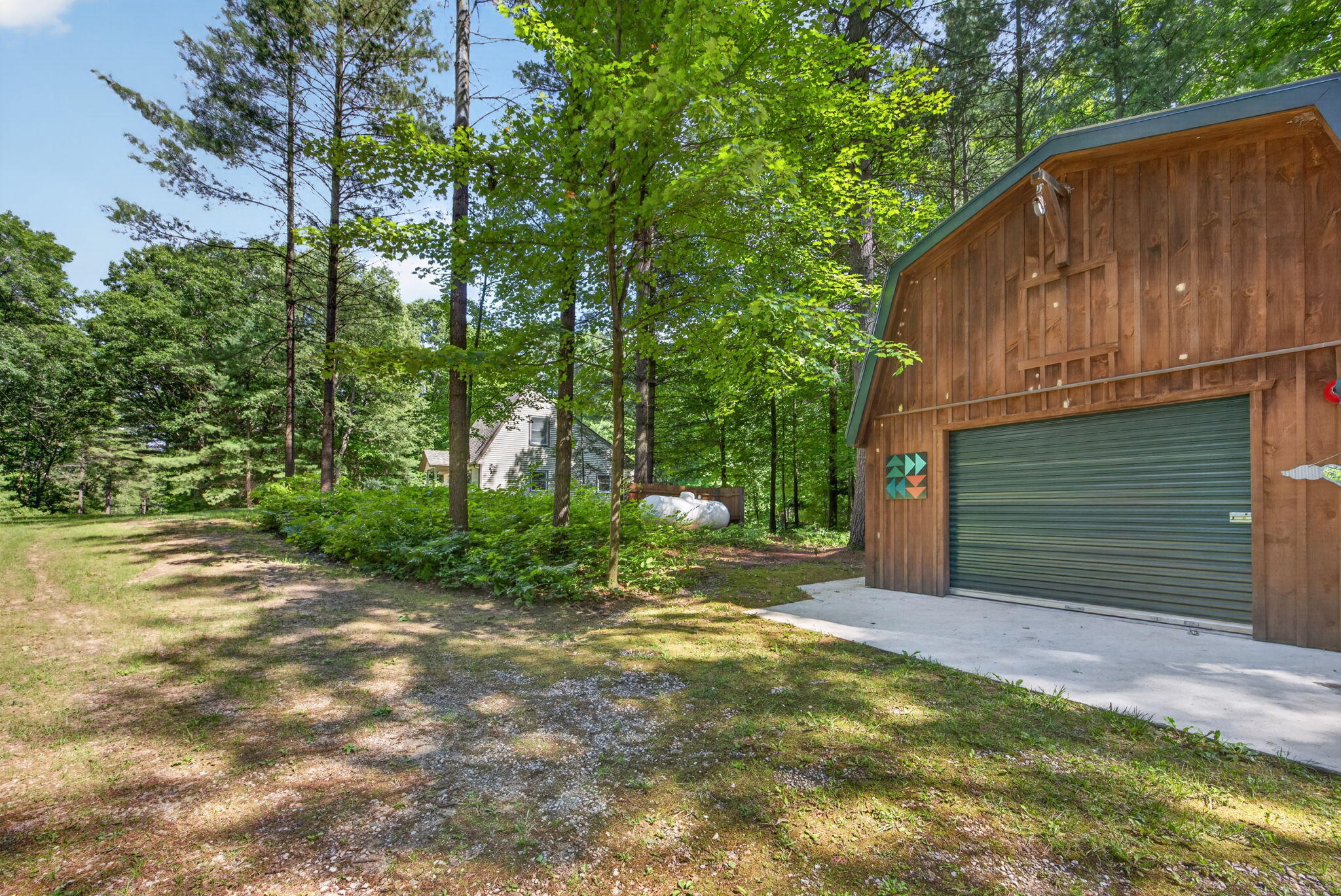 21643 11 Mile Road