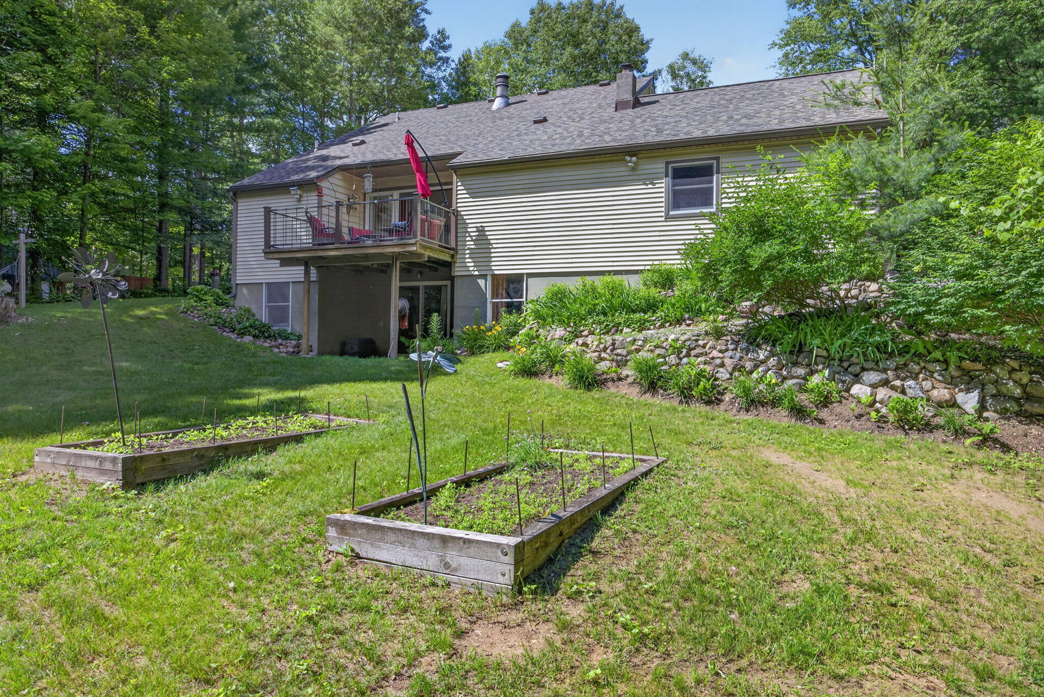 21643 11 Mile Road