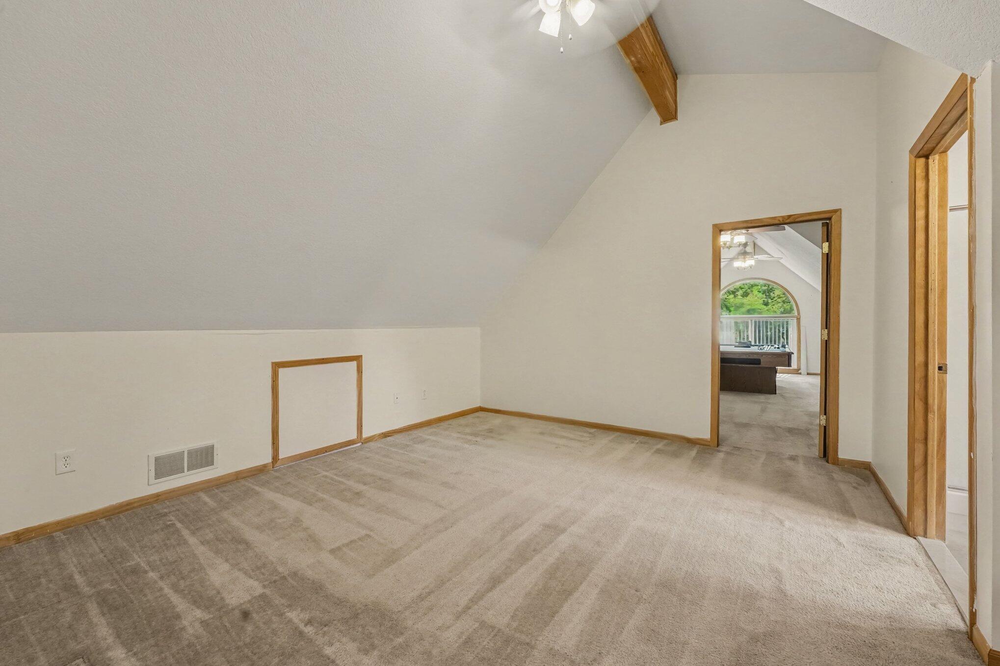 8885 Edgewater Drive