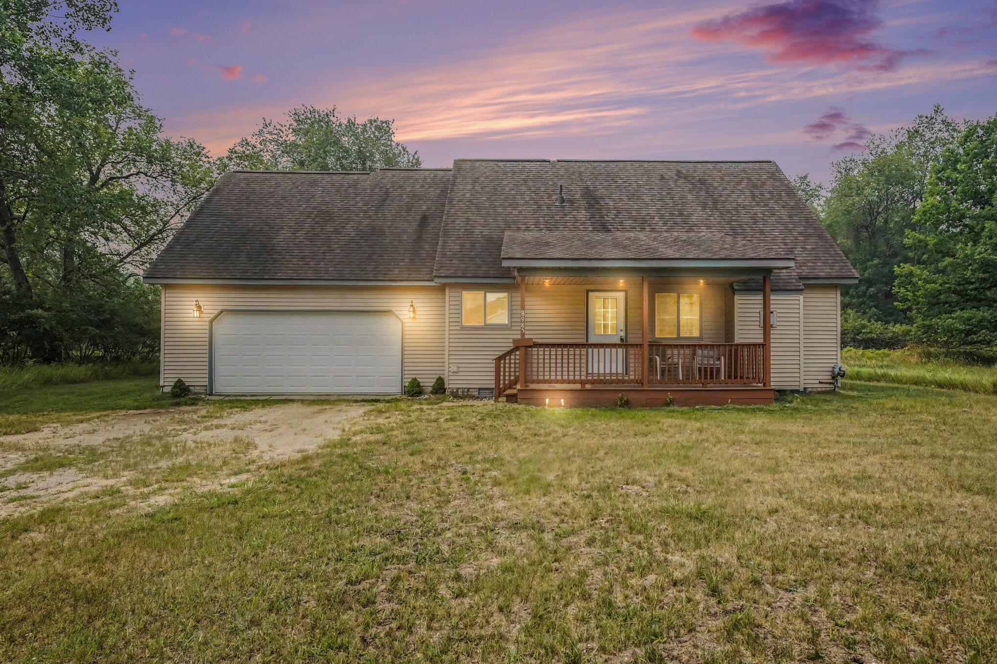 8885 Edgewater Drive