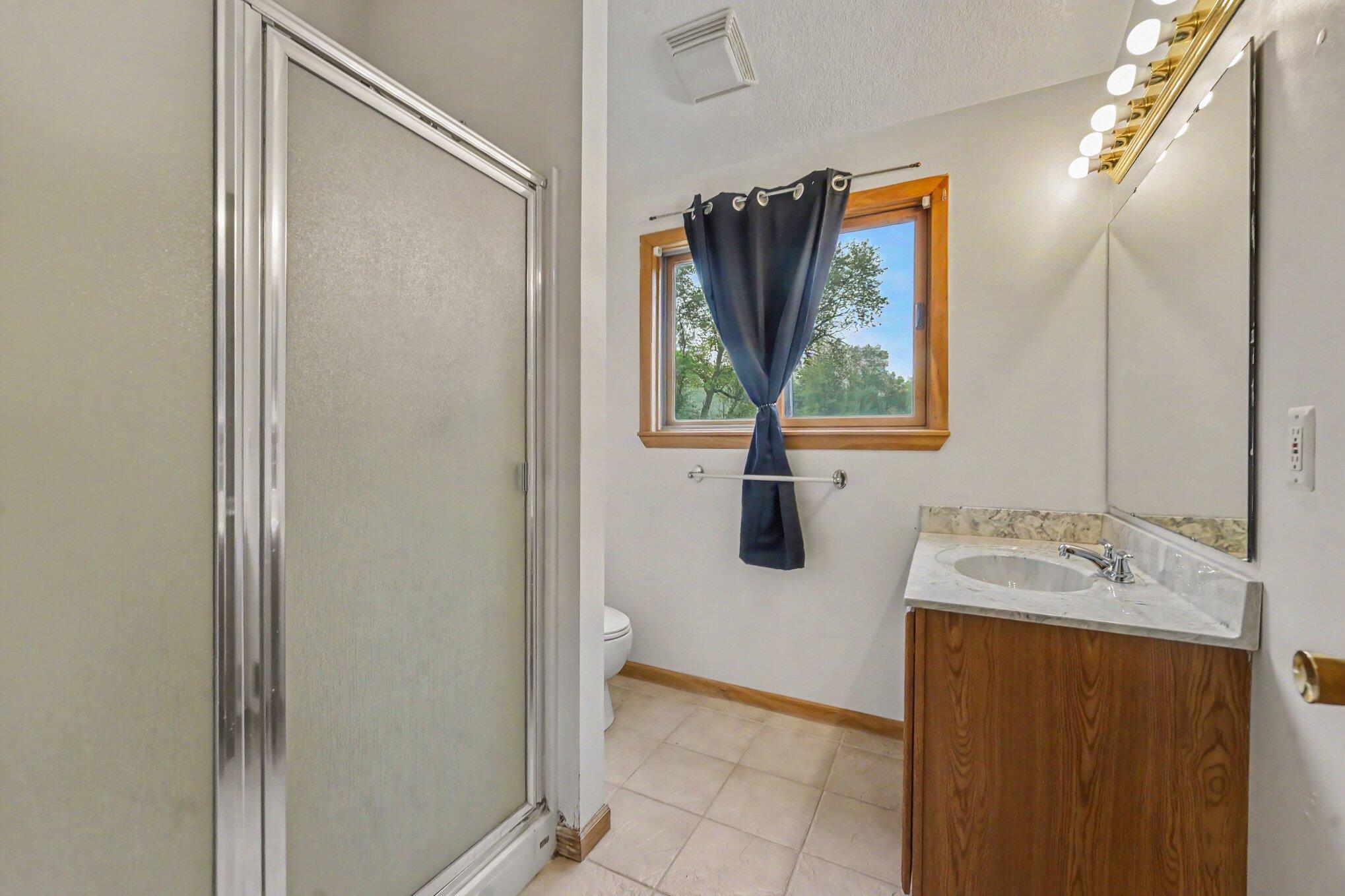 8885 Edgewater Drive