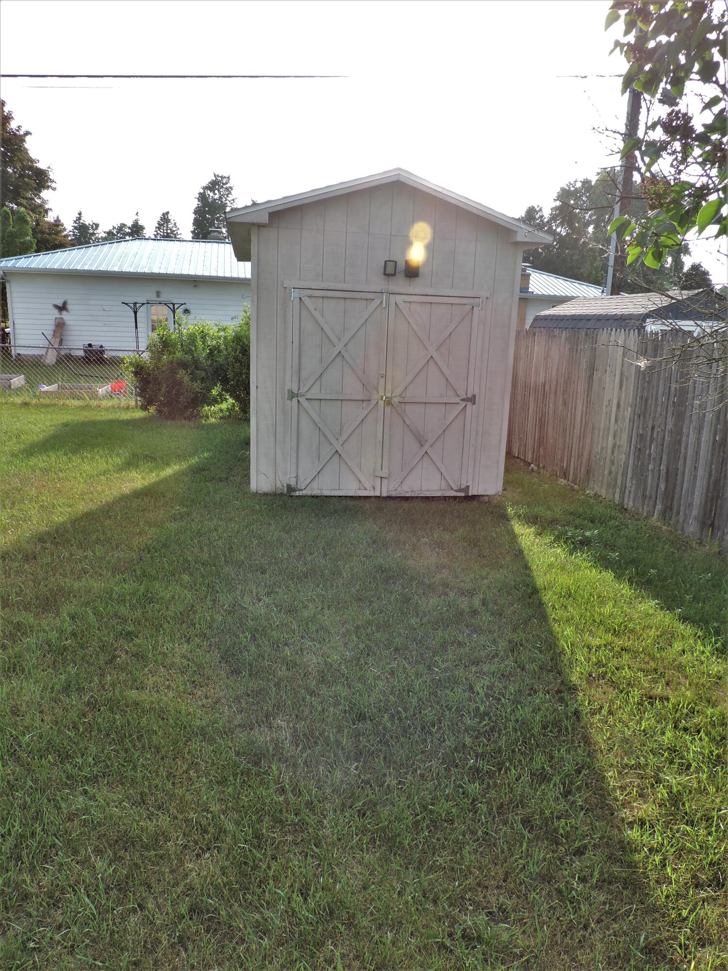 18163 Meadow Lane