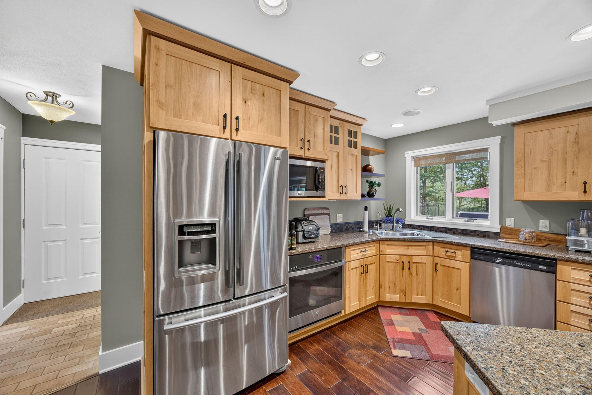 9443 Clubhouse Drive W